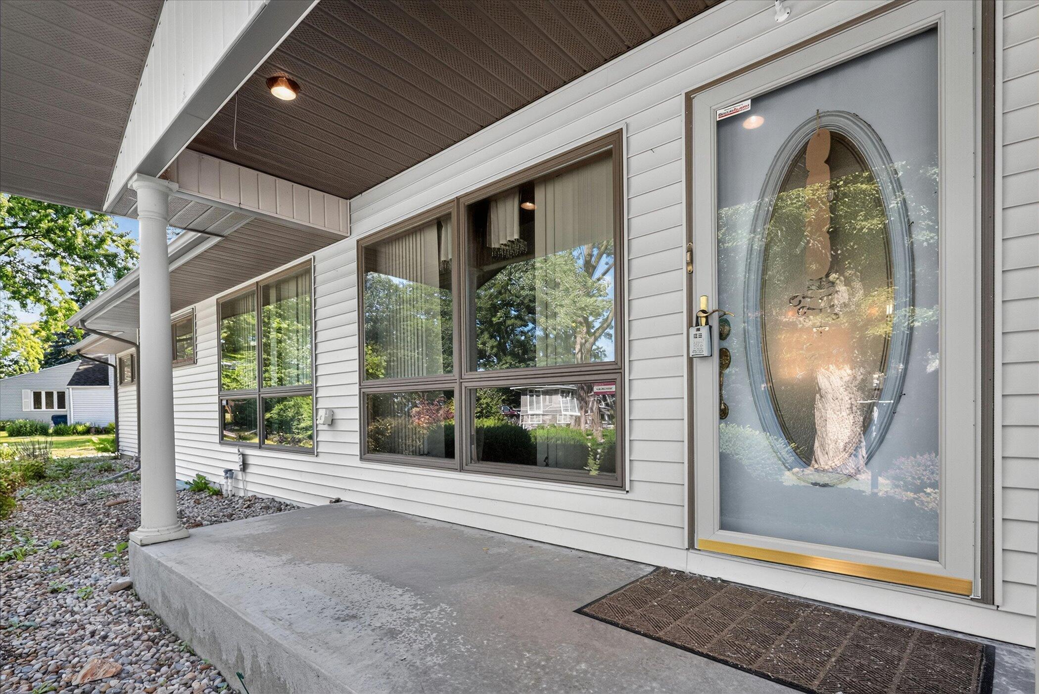 1051 Sylvan Road Property Photo 6