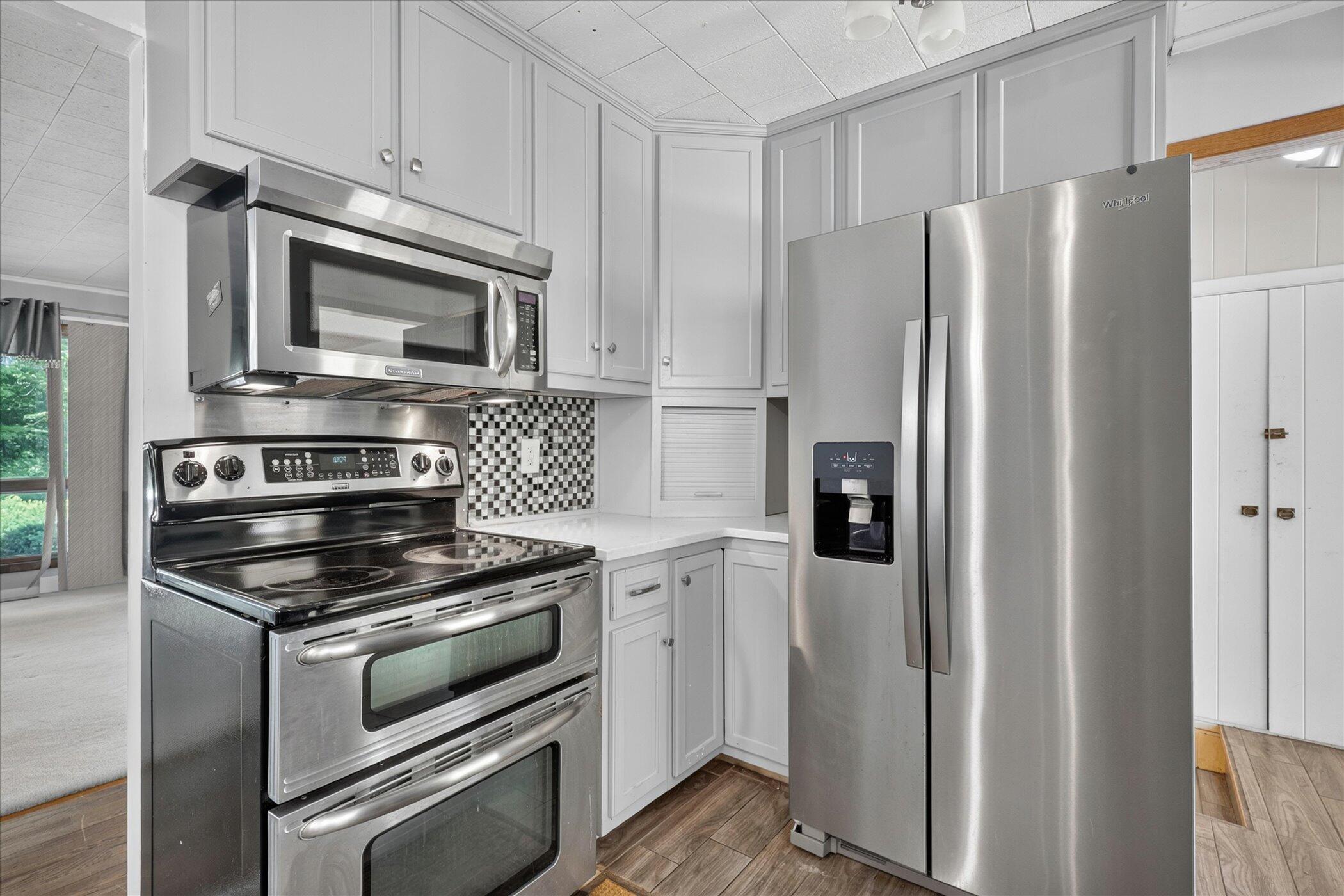 1051 Sylvan Road Property Photo 11