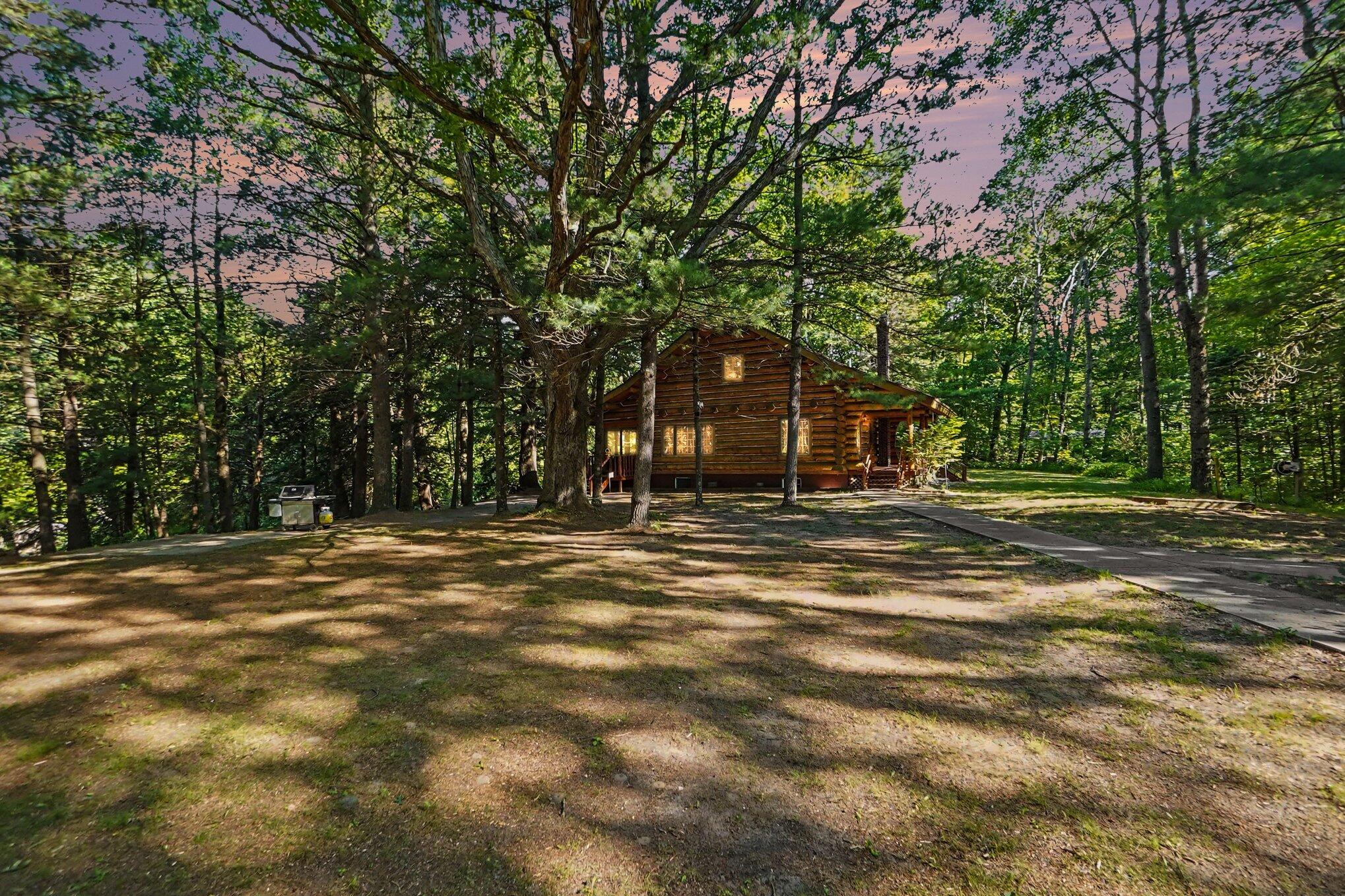 1091 N River Trail Property Photo 2