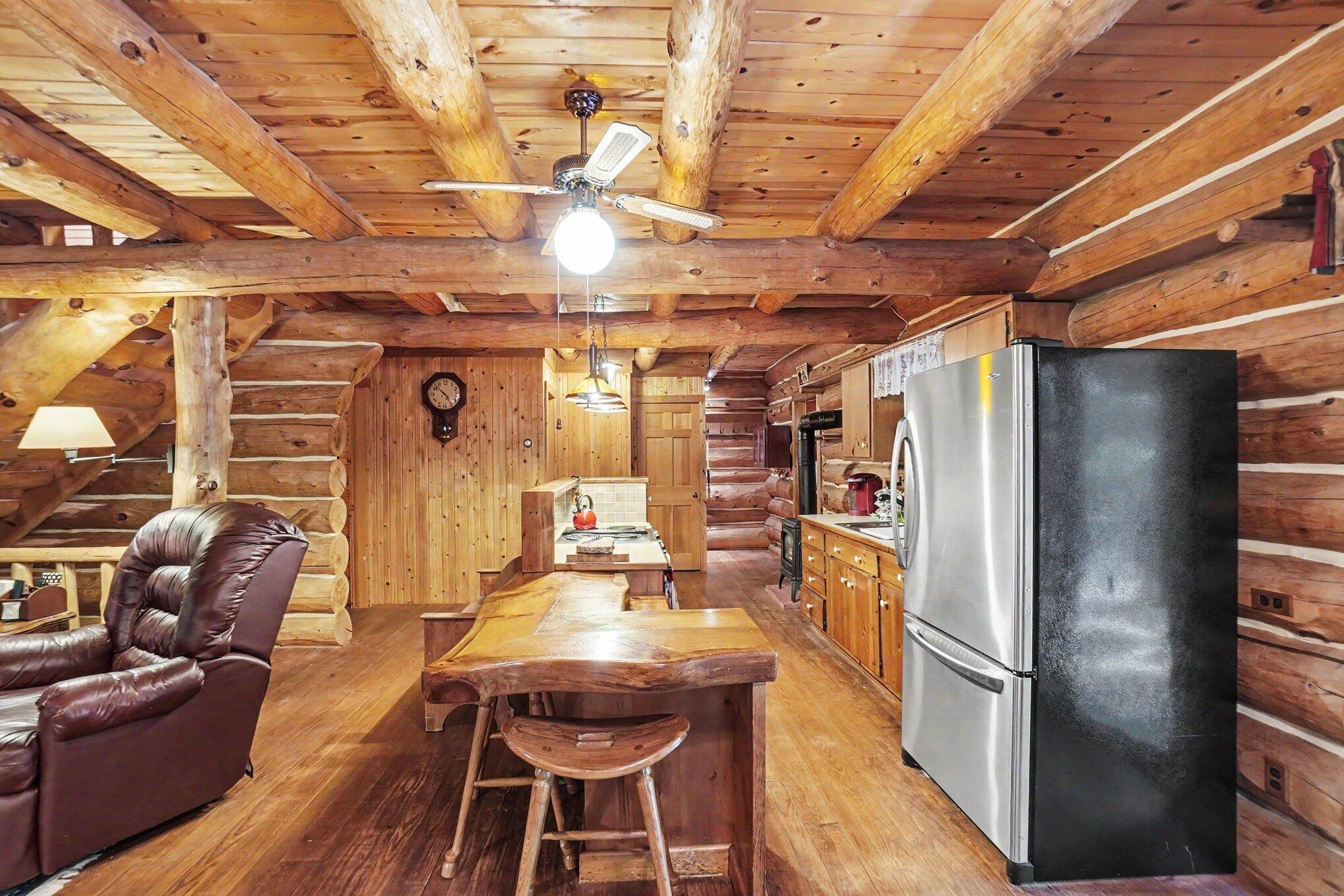 1091 N River Trail Property Photo 11