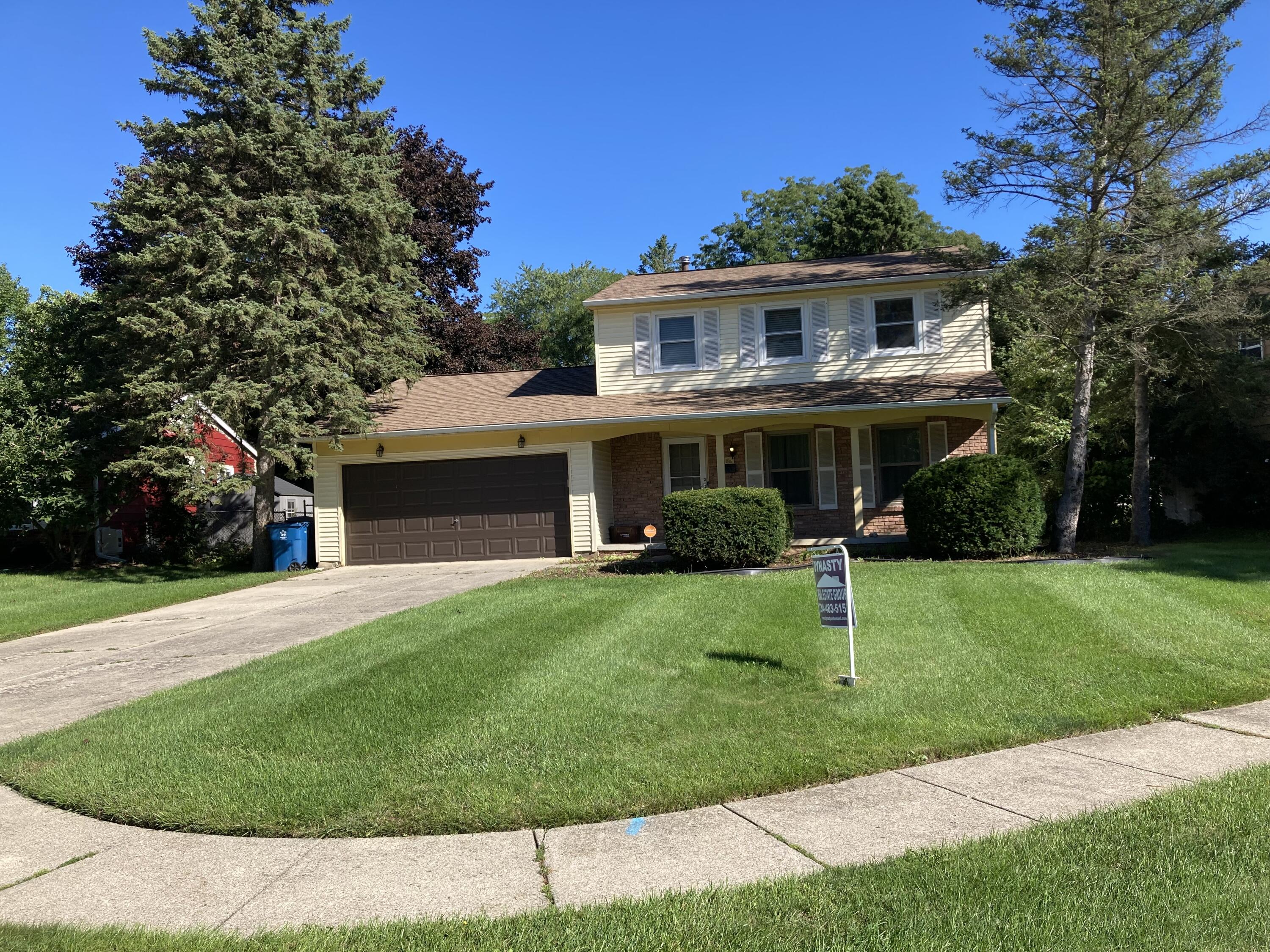 1685 Sheffield Drive Property Photo 2