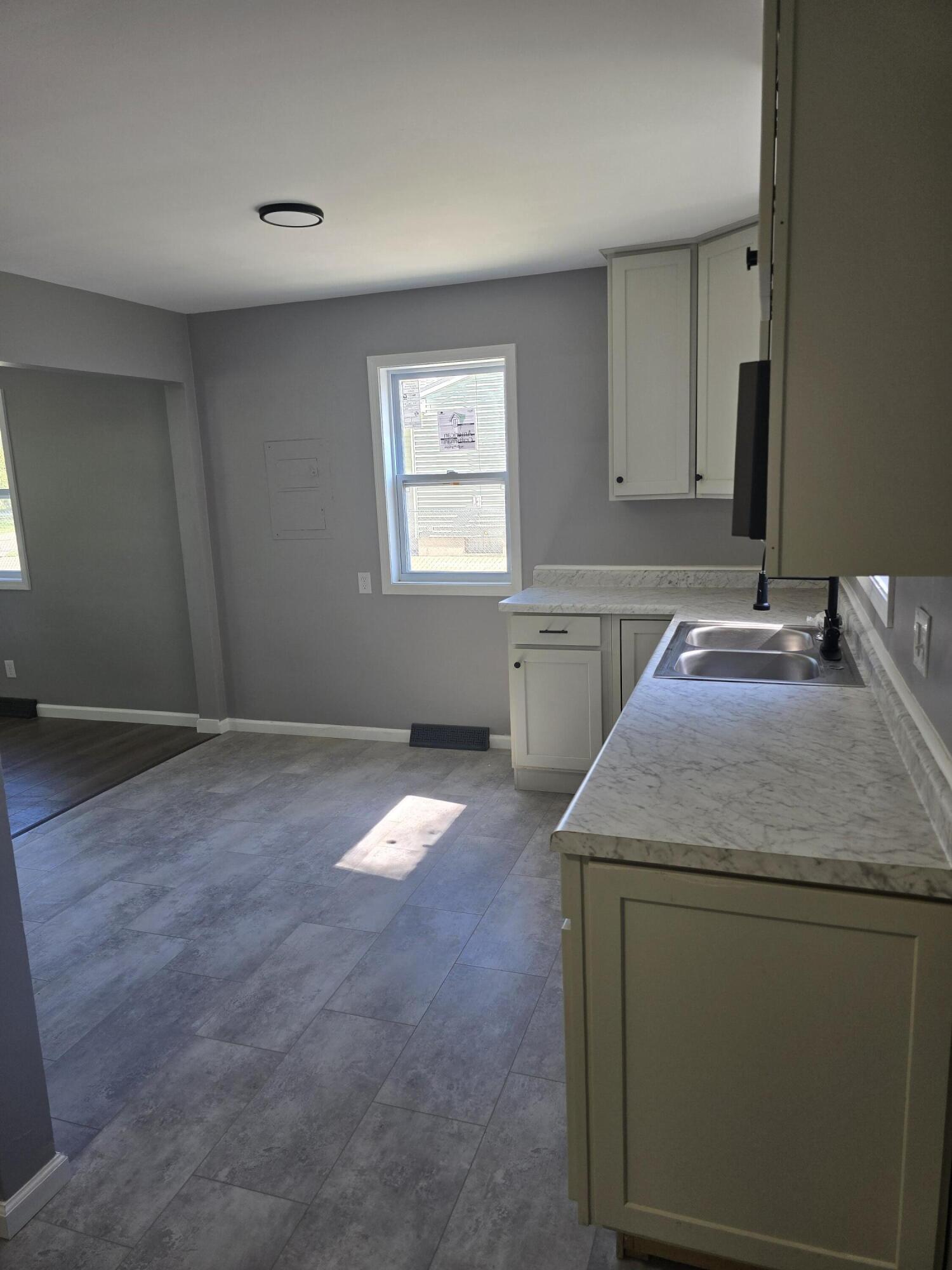 6001 Joshua Street Property Photo 11