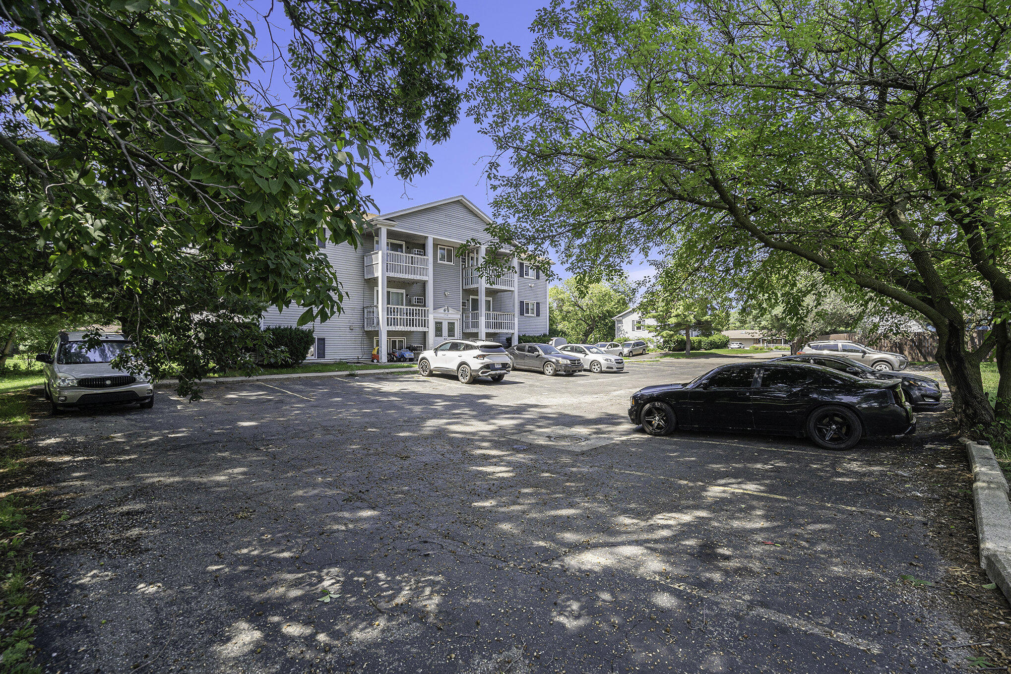 1710 E G Avenue Property Photo 5