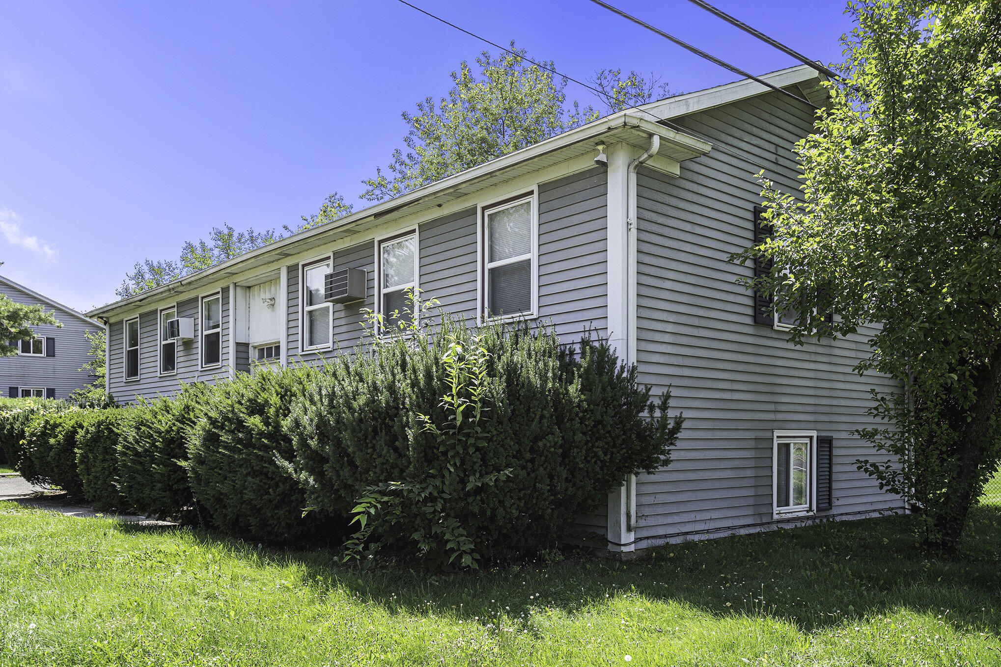 1710 E G Avenue Property Photo 10