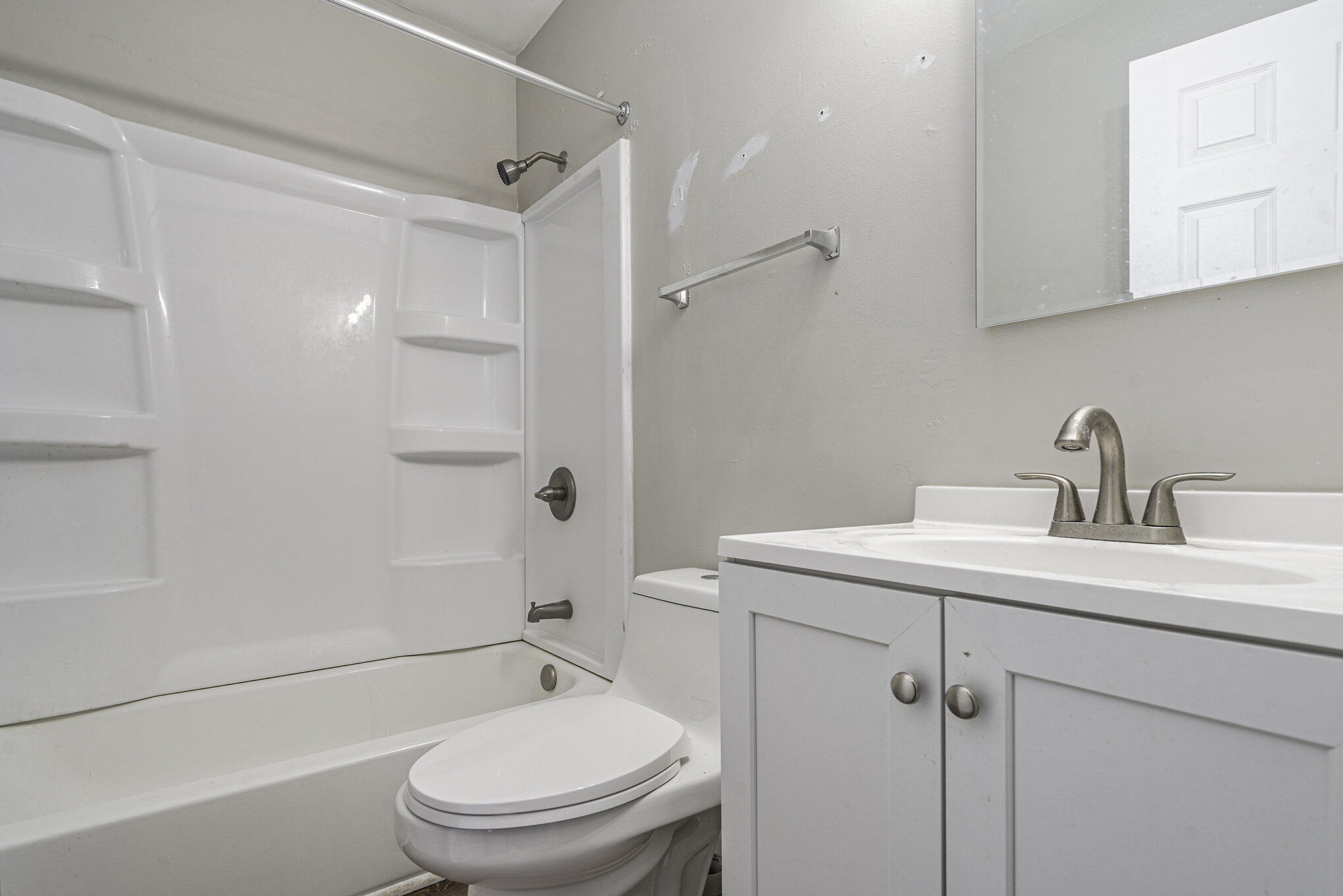 1710 E G Avenue Property Photo 28