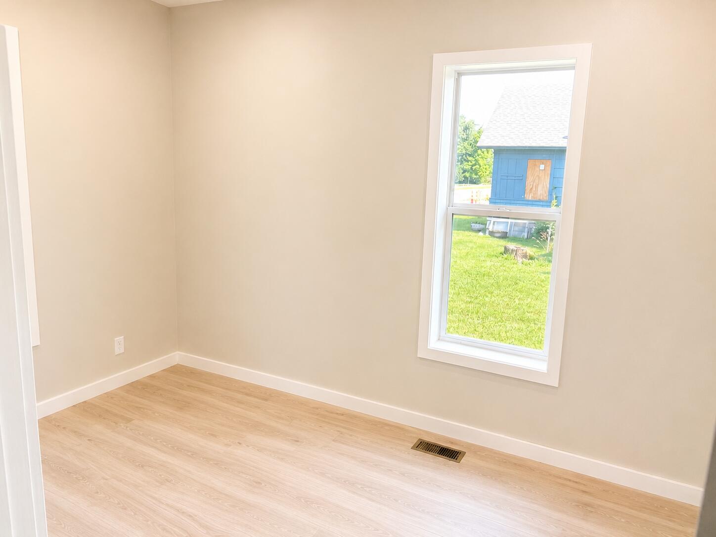 1027 Broadway Property Photo 7