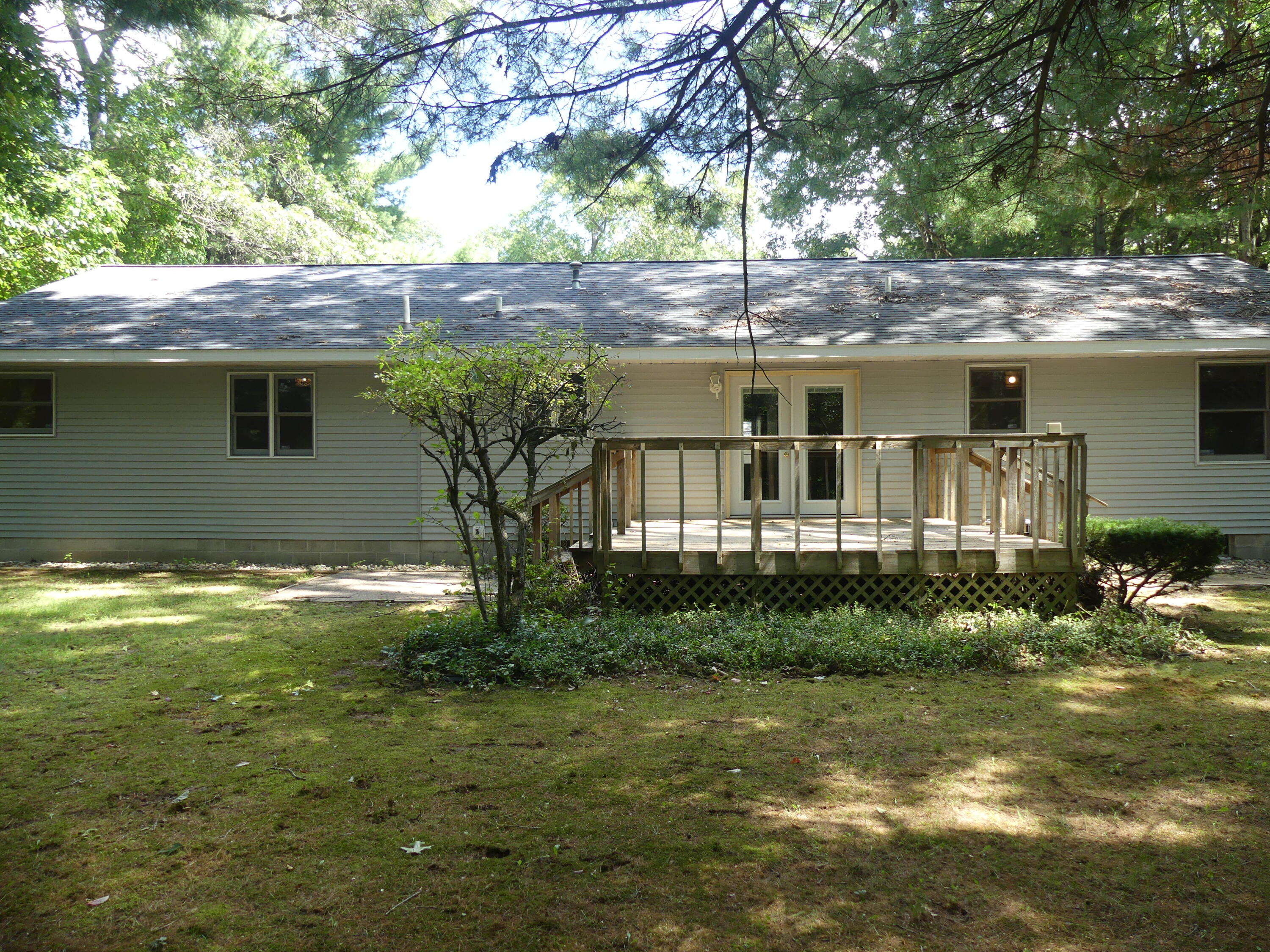 2157 Deerwood Drive Property Photo 5