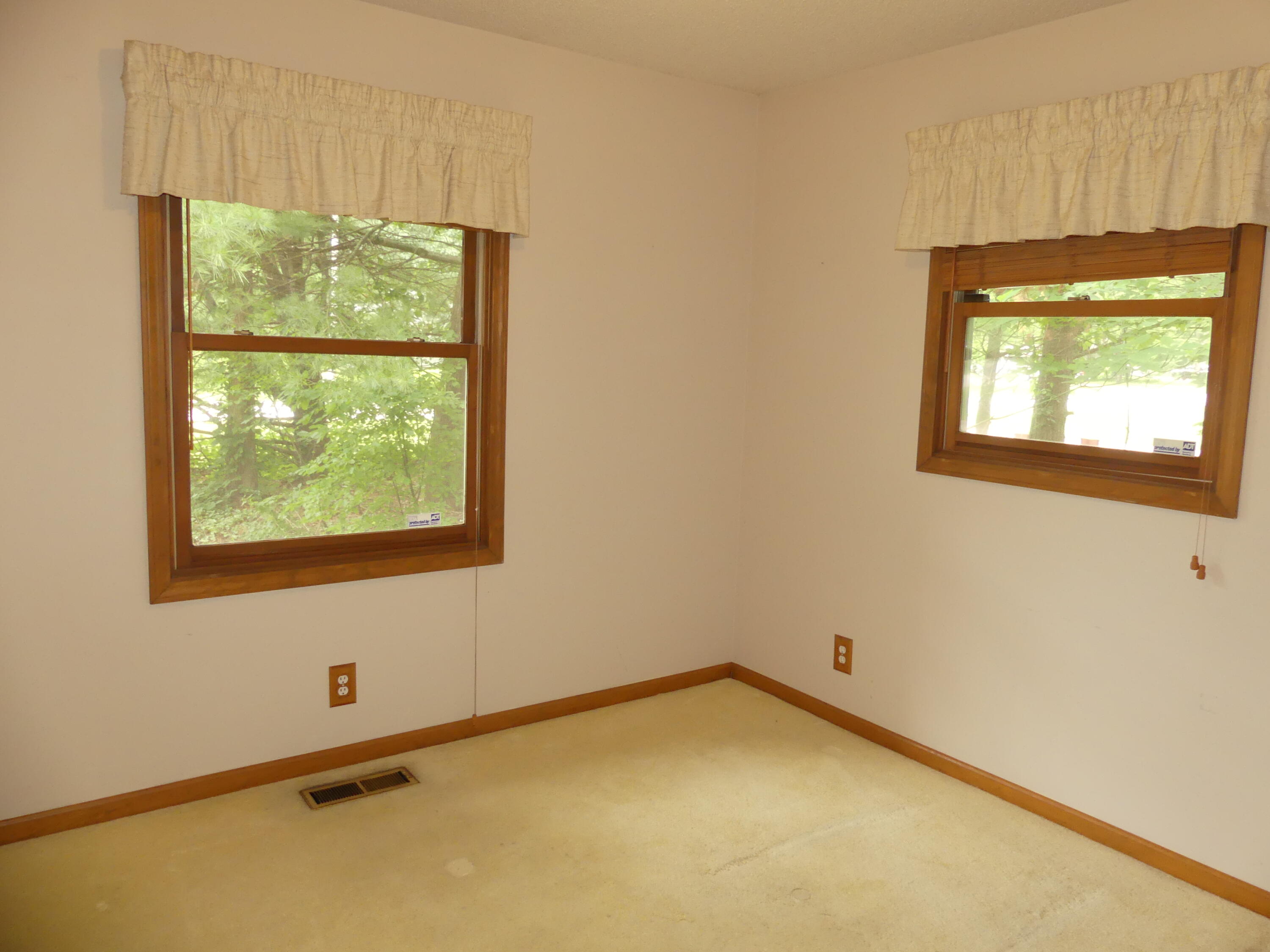 2157 Deerwood Drive Property Photo 12