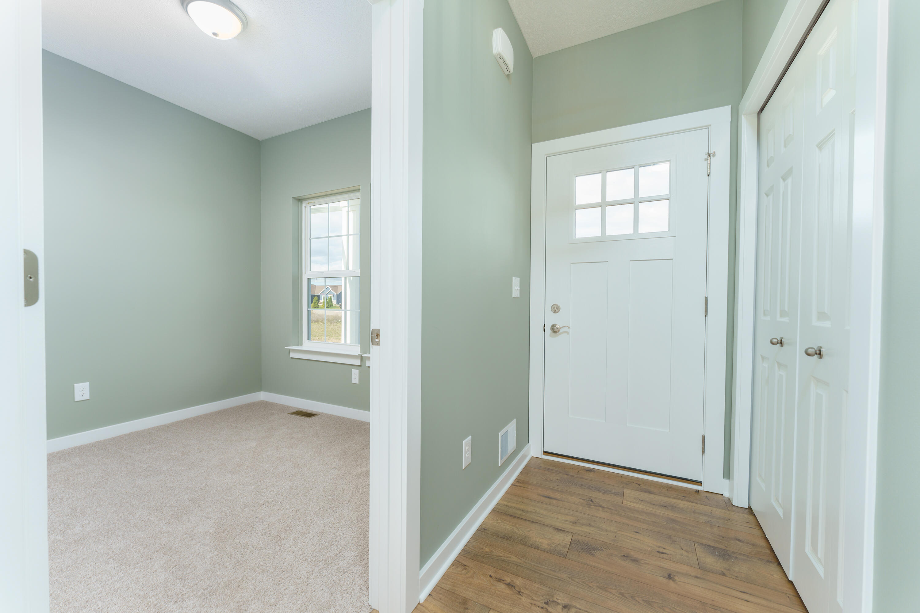 15277 Sherwood Lane Property Photo 3