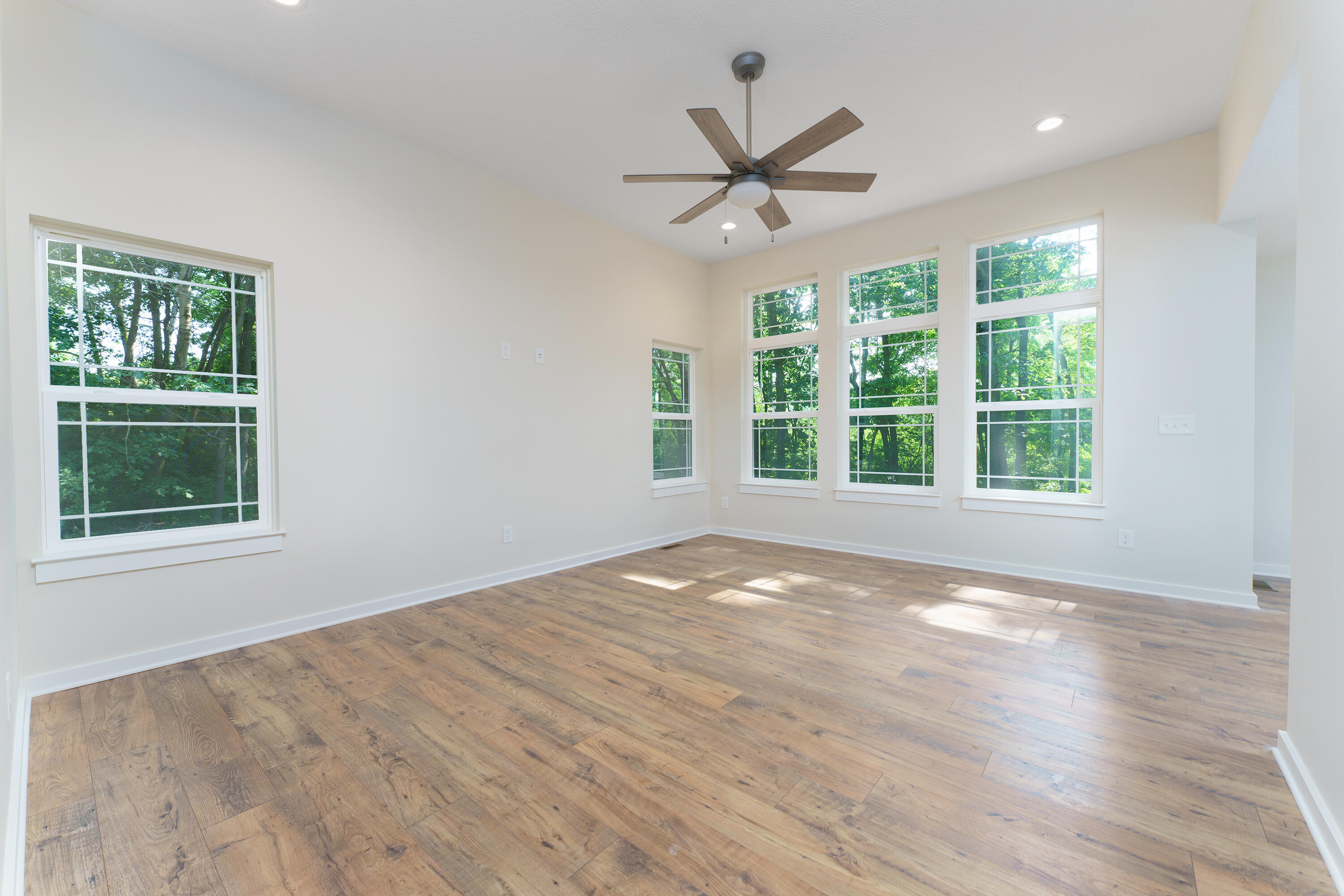 15317 Sherwood Lane Property Photo 4
