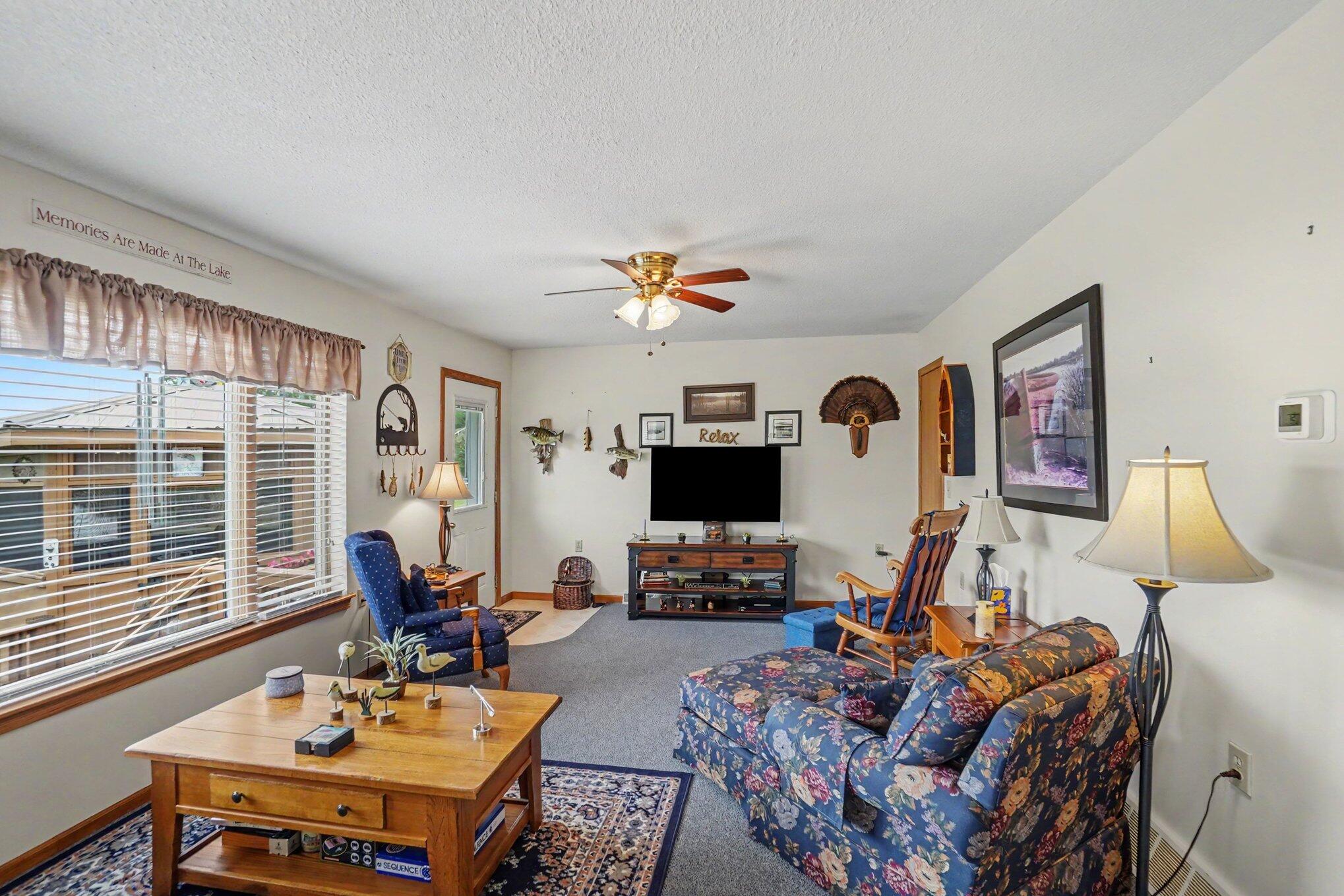 3452 W Lake Drive Property Photo 10