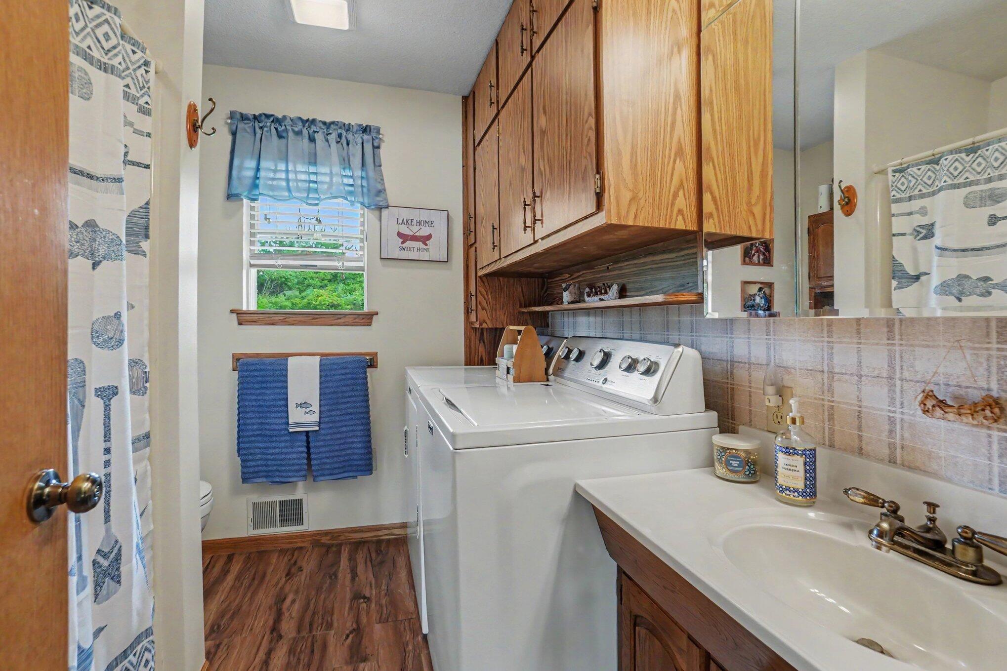 3452 W Lake Drive Property Photo 15