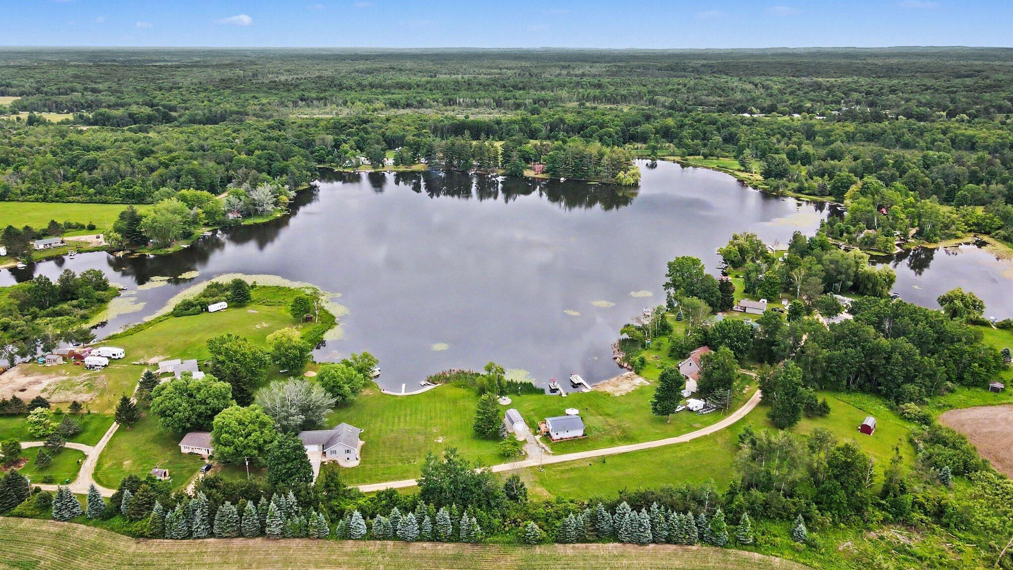 3452 W Lake Drive Property Photo 26