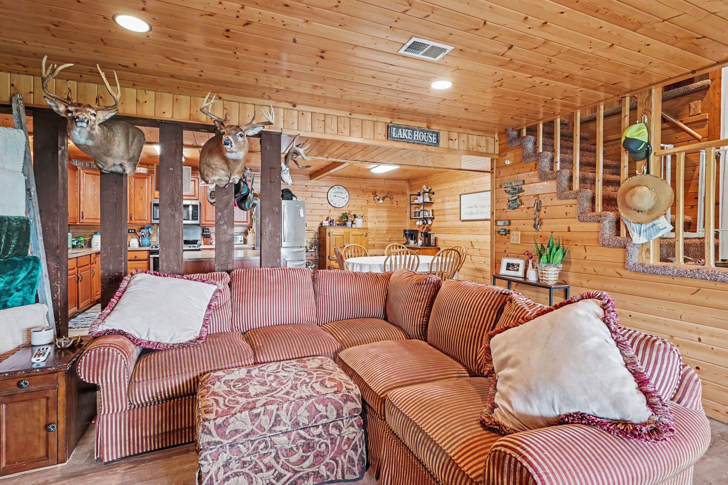 9039 E Ensign Court Property Photo 7