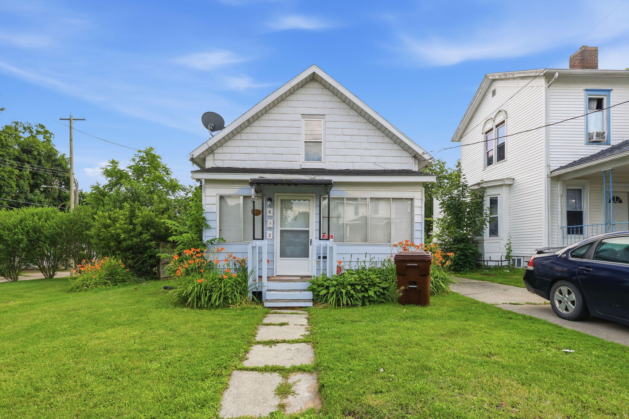 612 Baker Street Property Photo 1