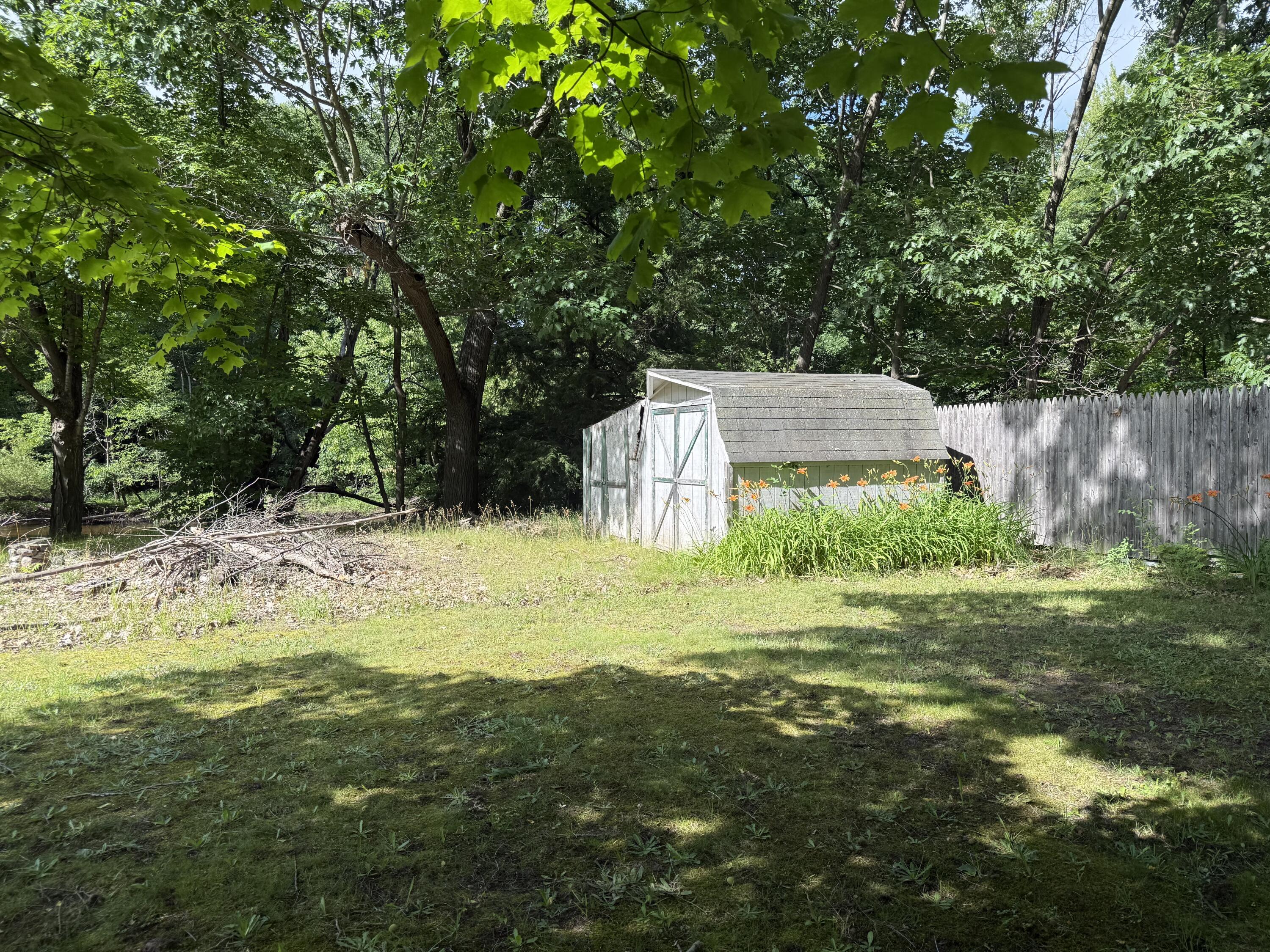 Vl Hayes Property Photo 1