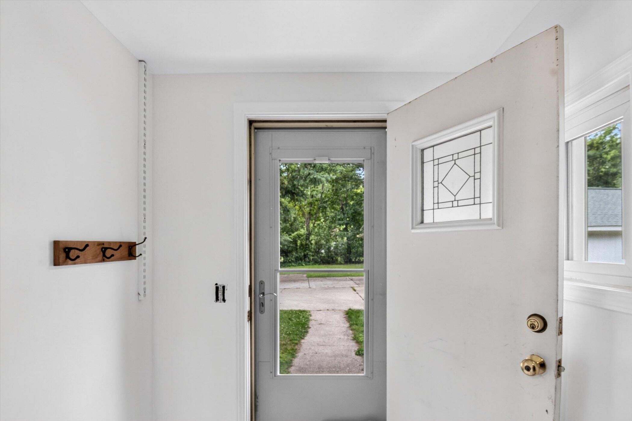 6109 Brooklyn Road Property Photo 11