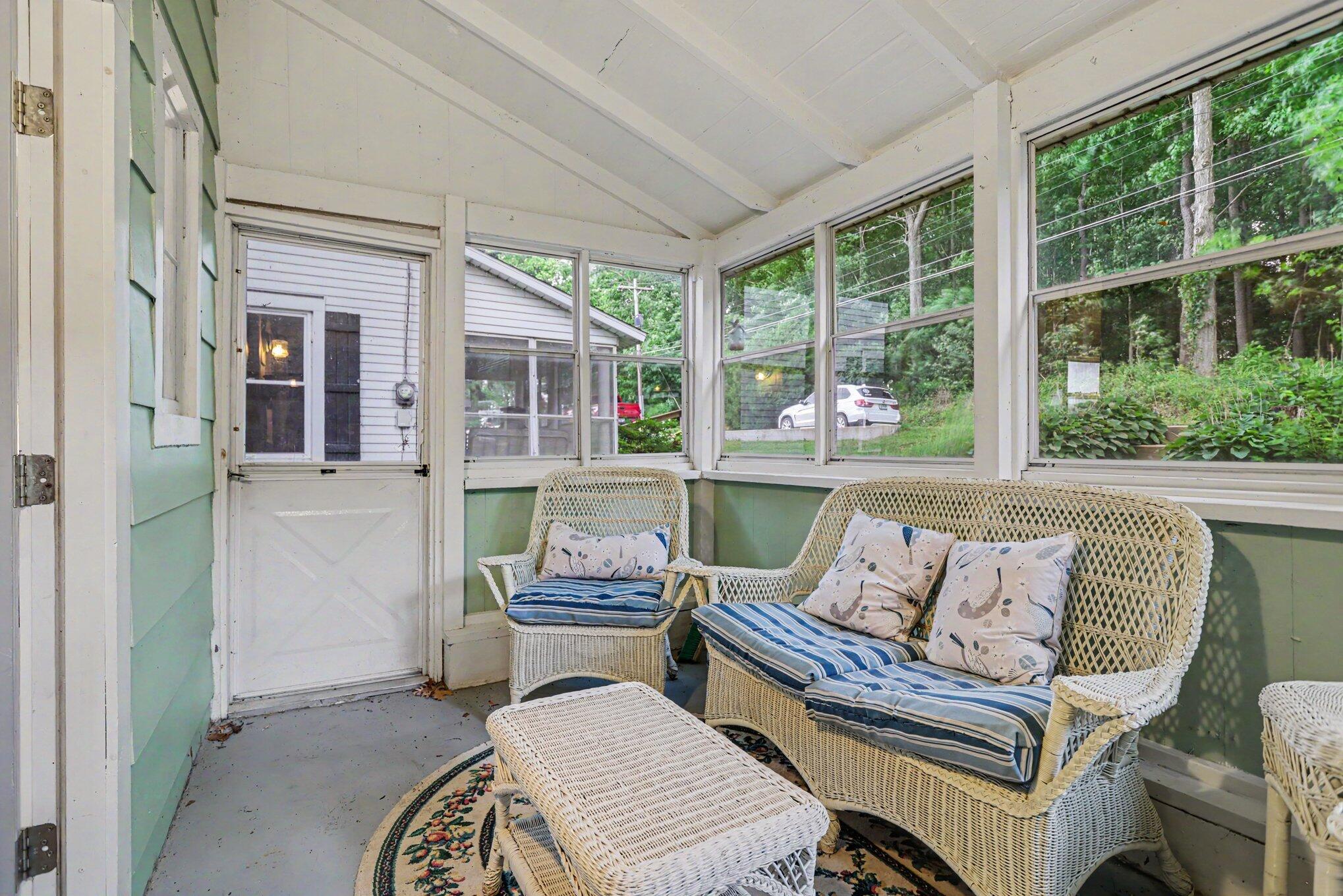 3281 Country Club Way Property Photo 4