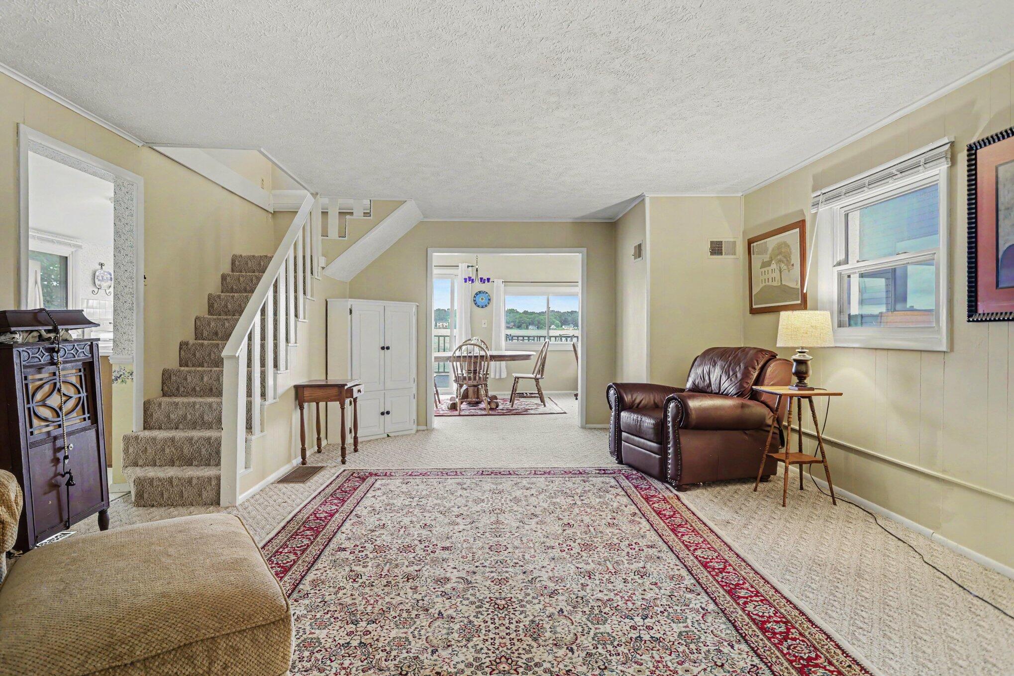 3281 Country Club Way Property Photo 6