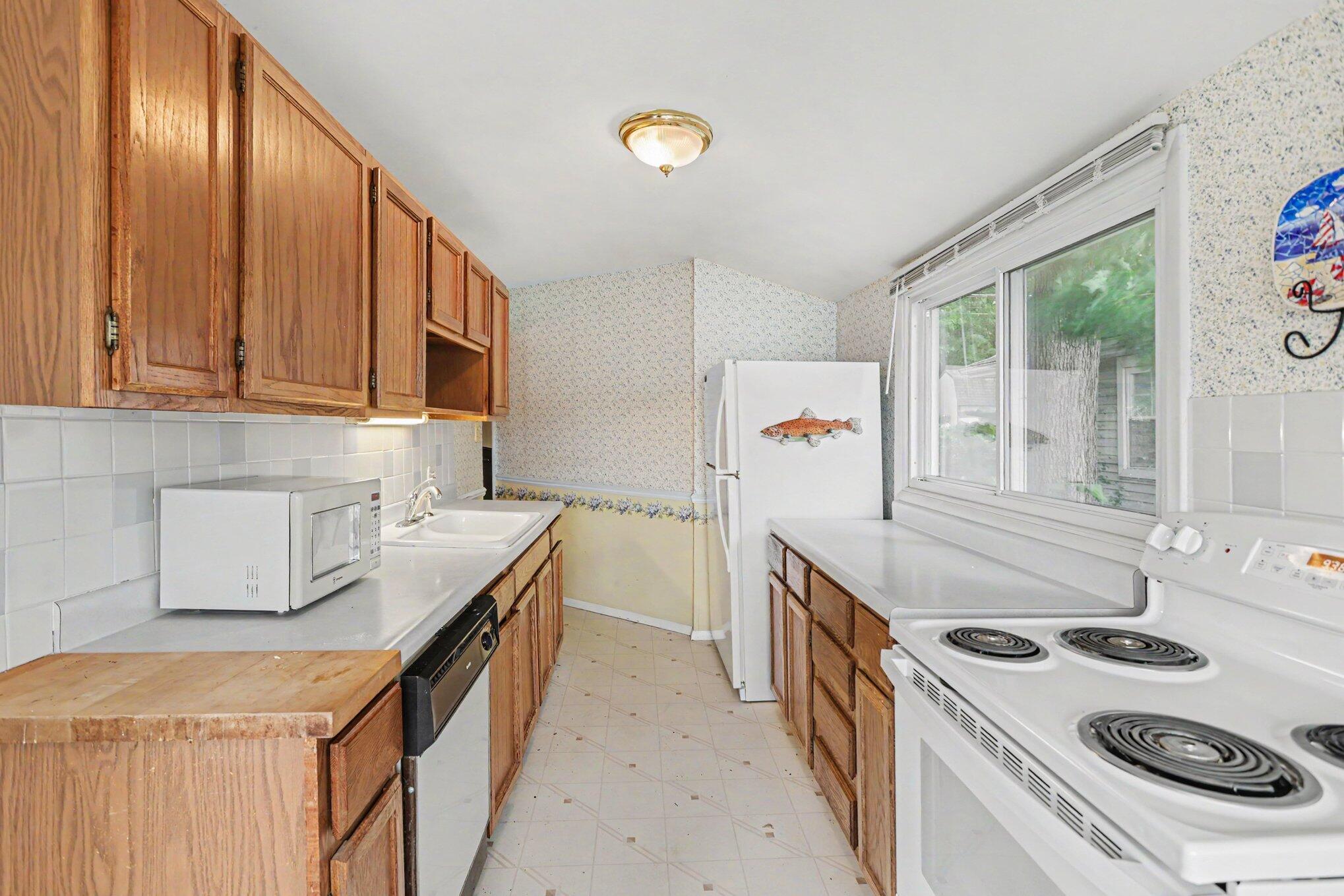 3281 Country Club Way Property Photo 9