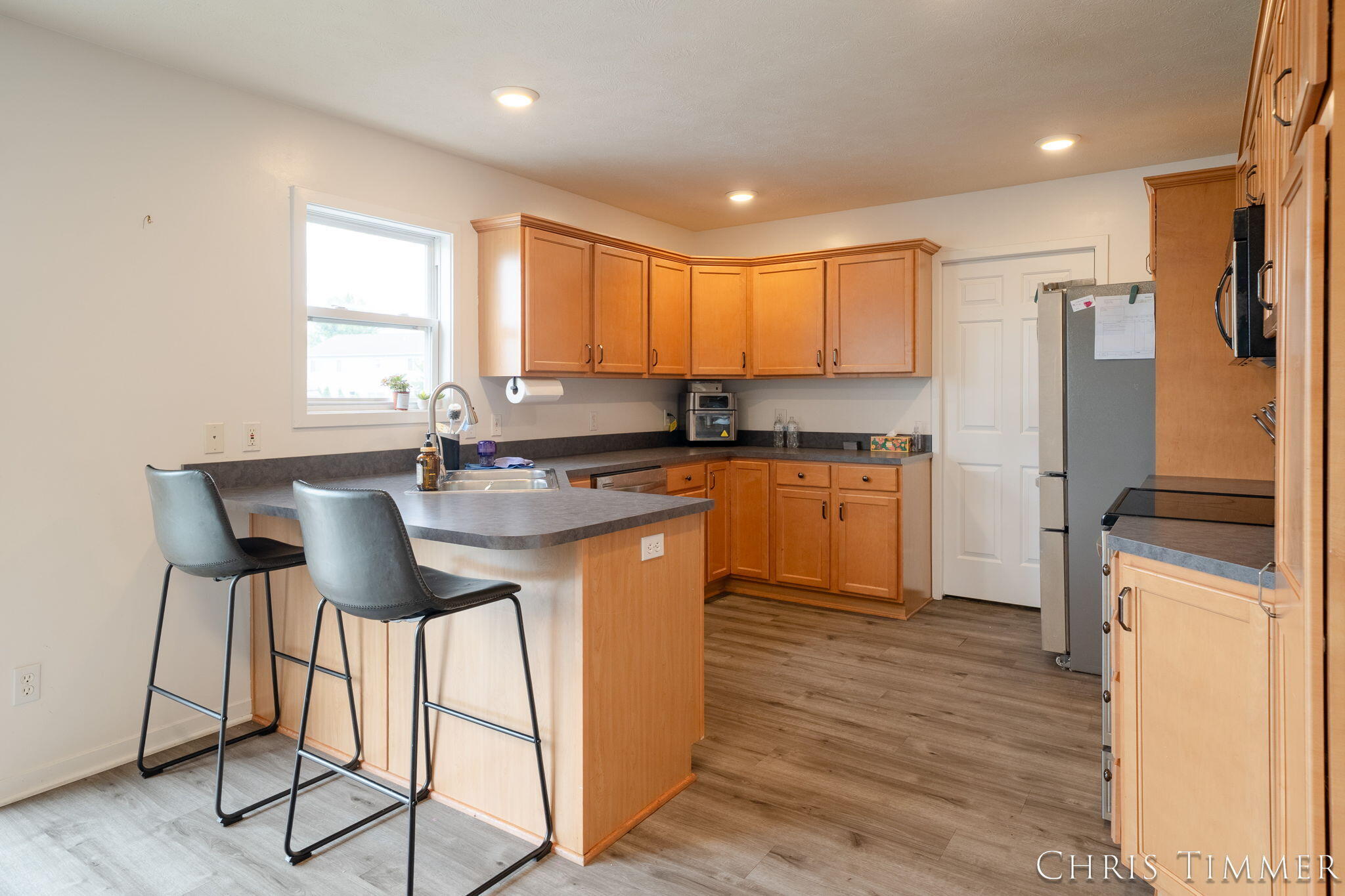 1877 Sun Park Drive Property Photo 10