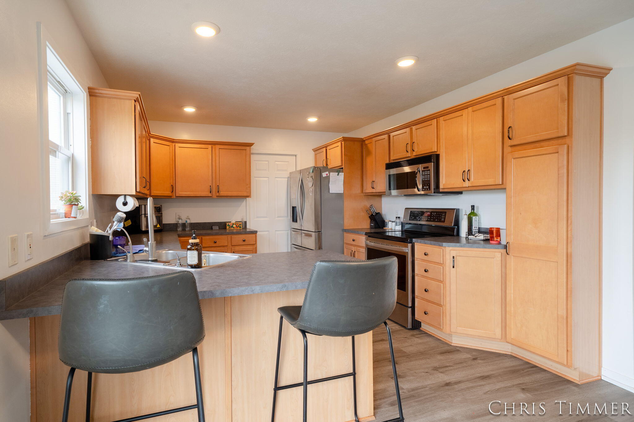 1877 Sun Park Drive Property Photo 12
