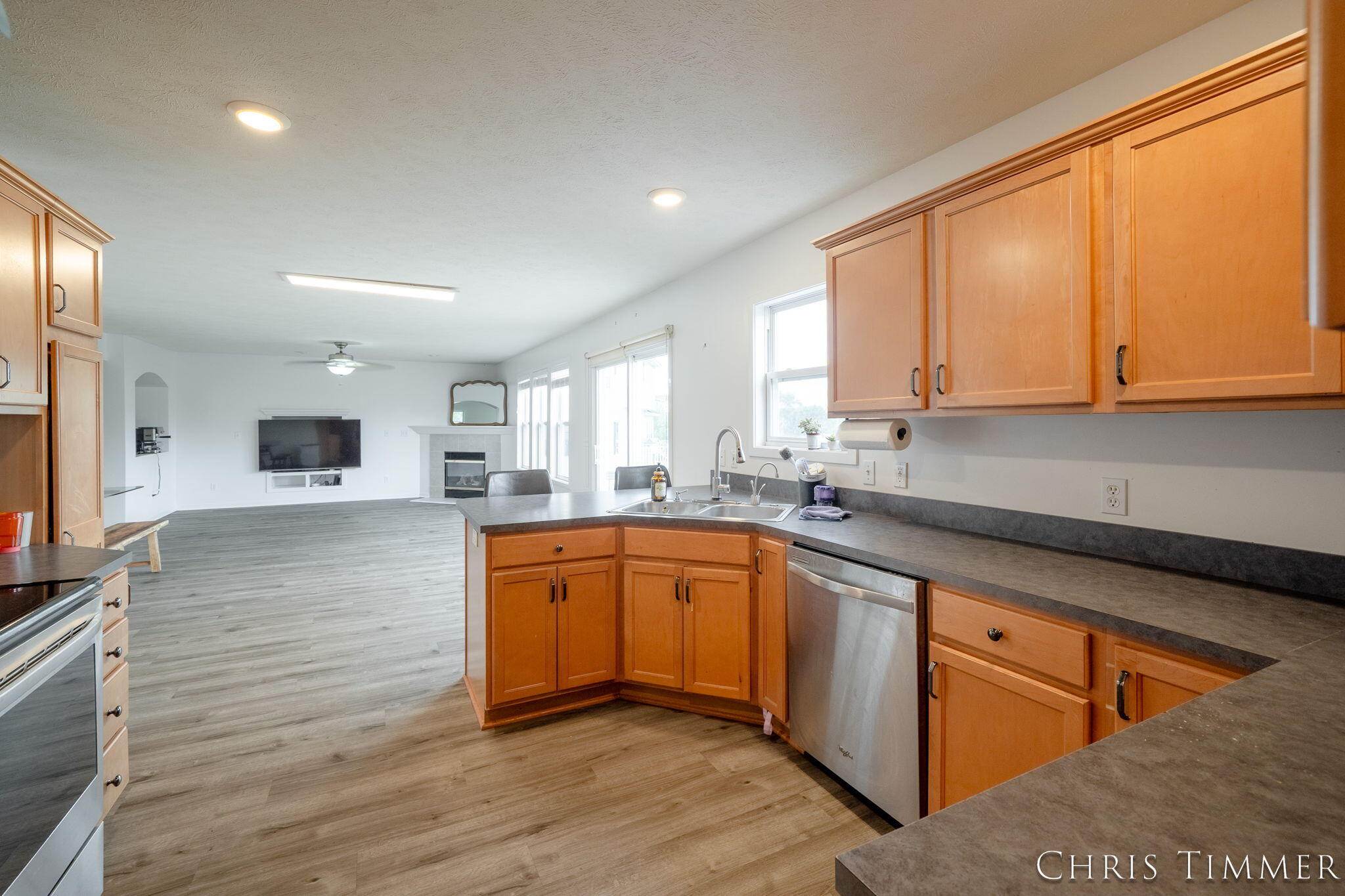 1877 Sun Park Drive Property Photo 15