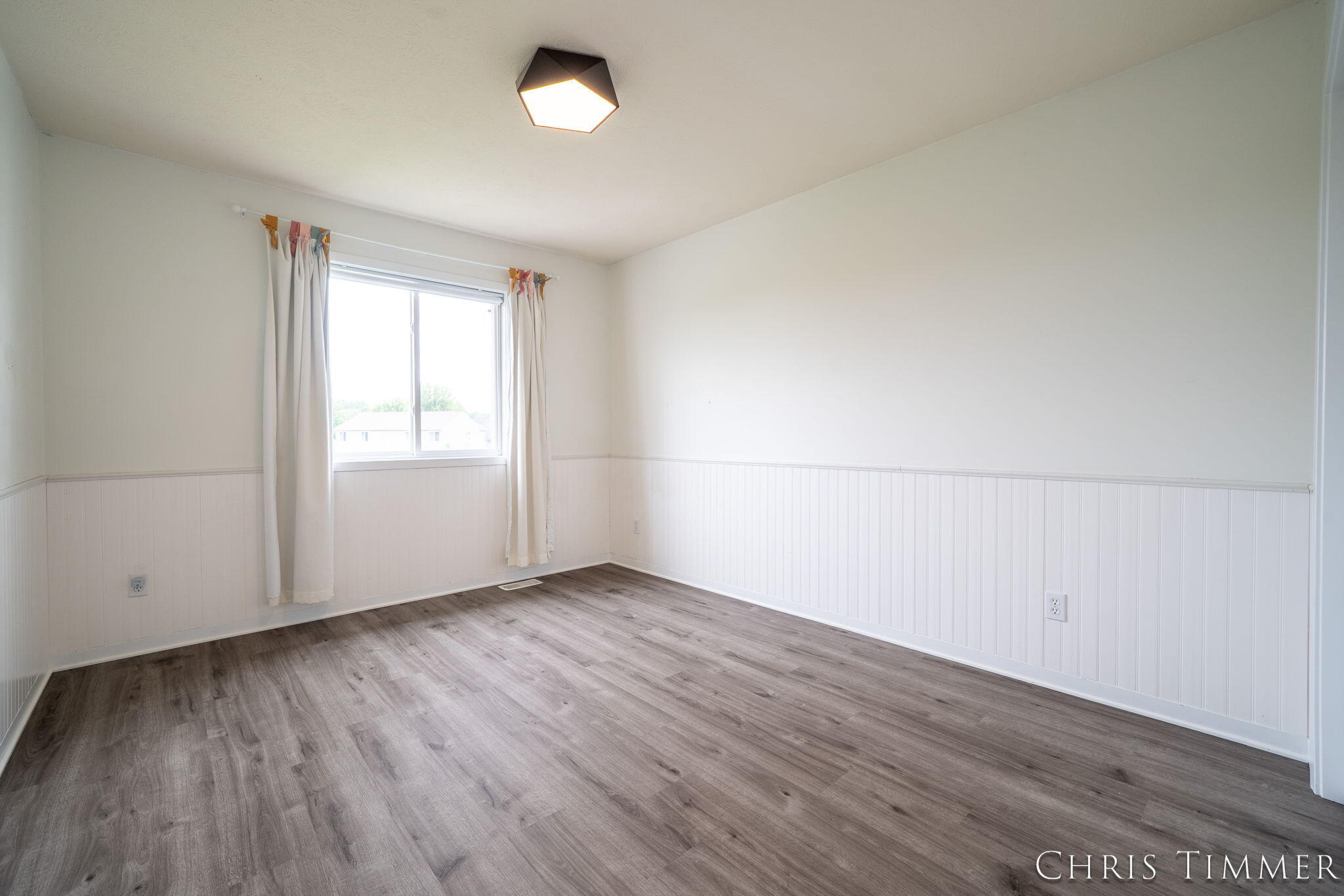 1877 Sun Park Drive Property Photo 29