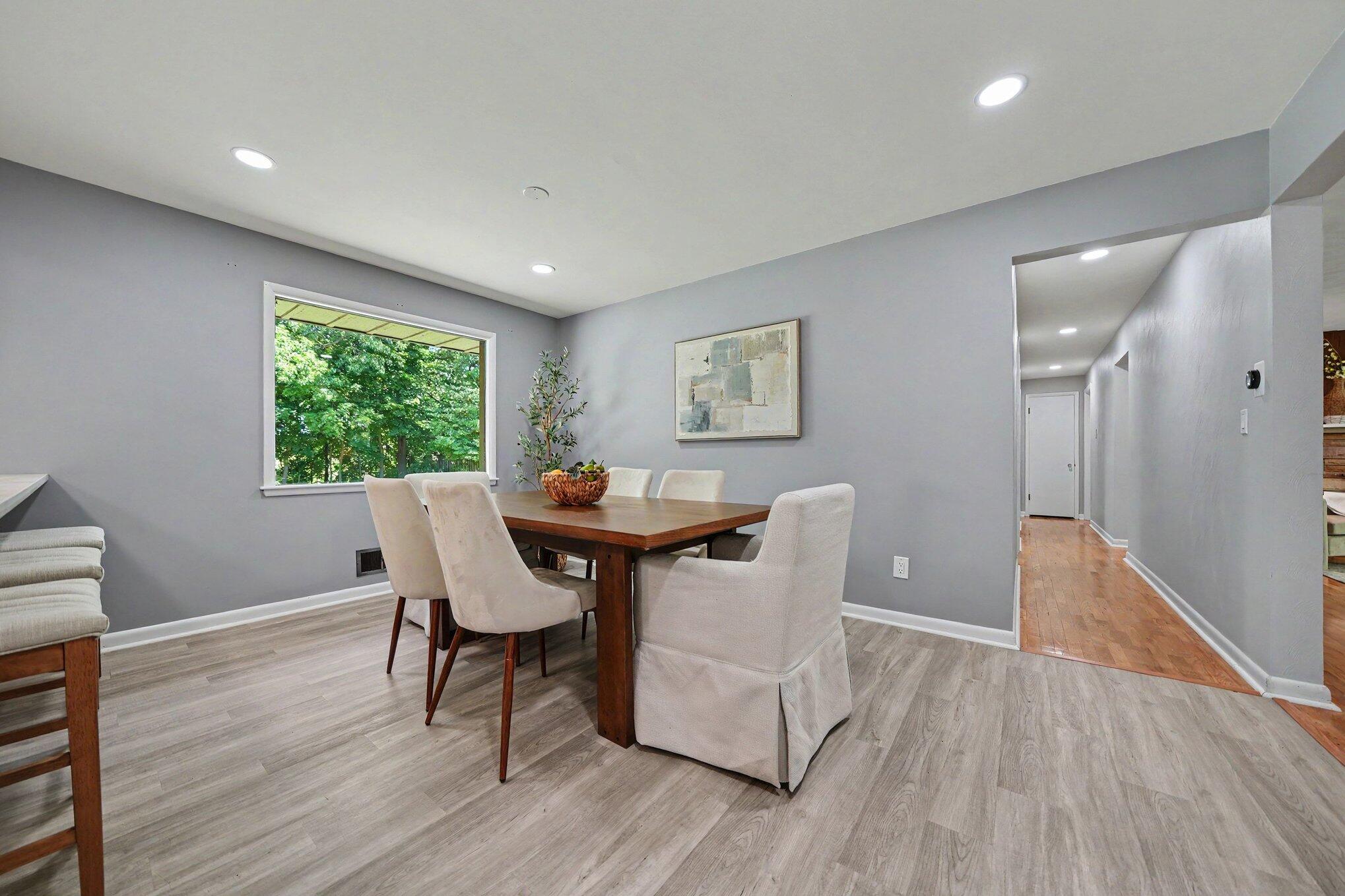 2489 Washington Avenue Property Photo 6