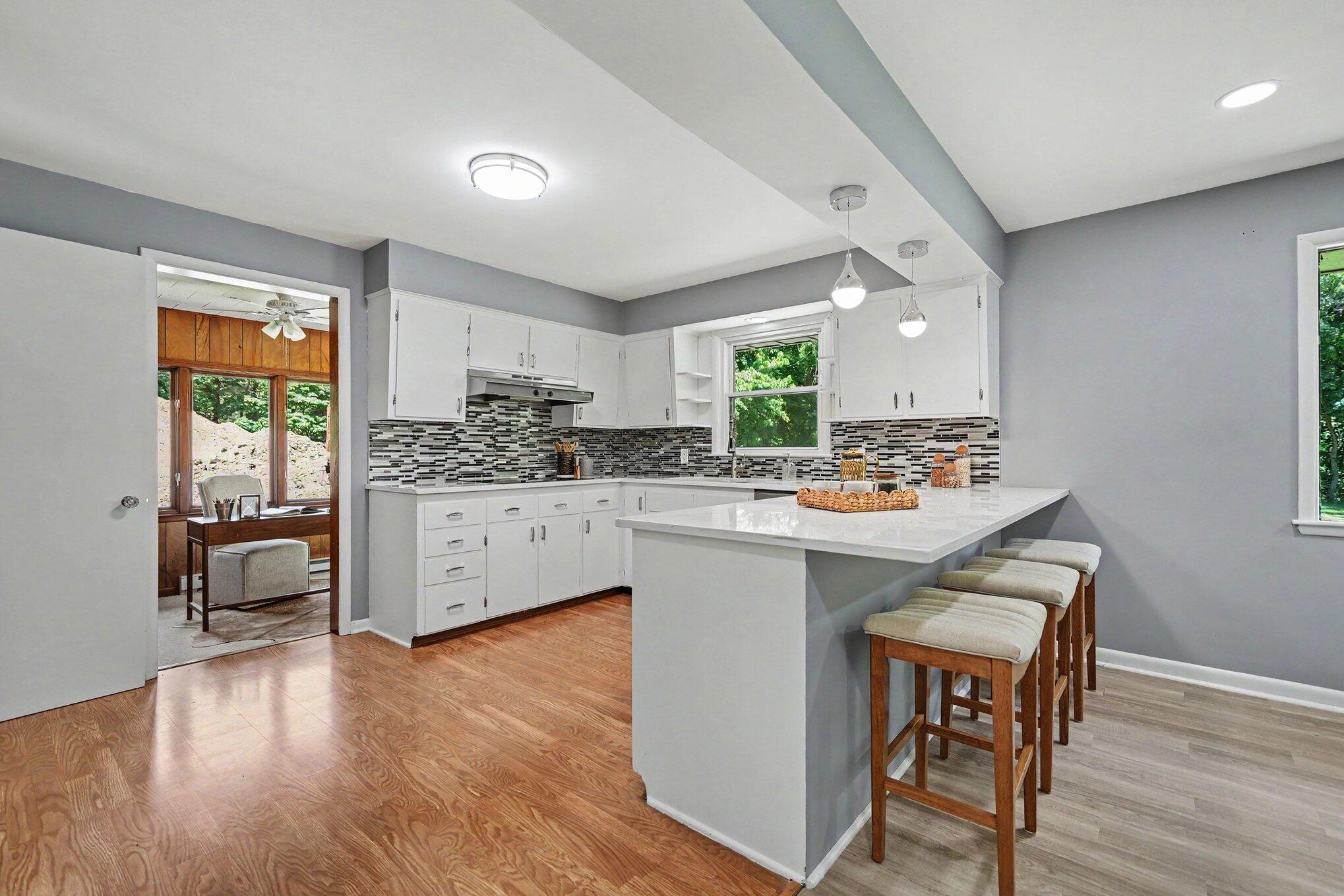 2489 Washington Avenue Property Photo 8