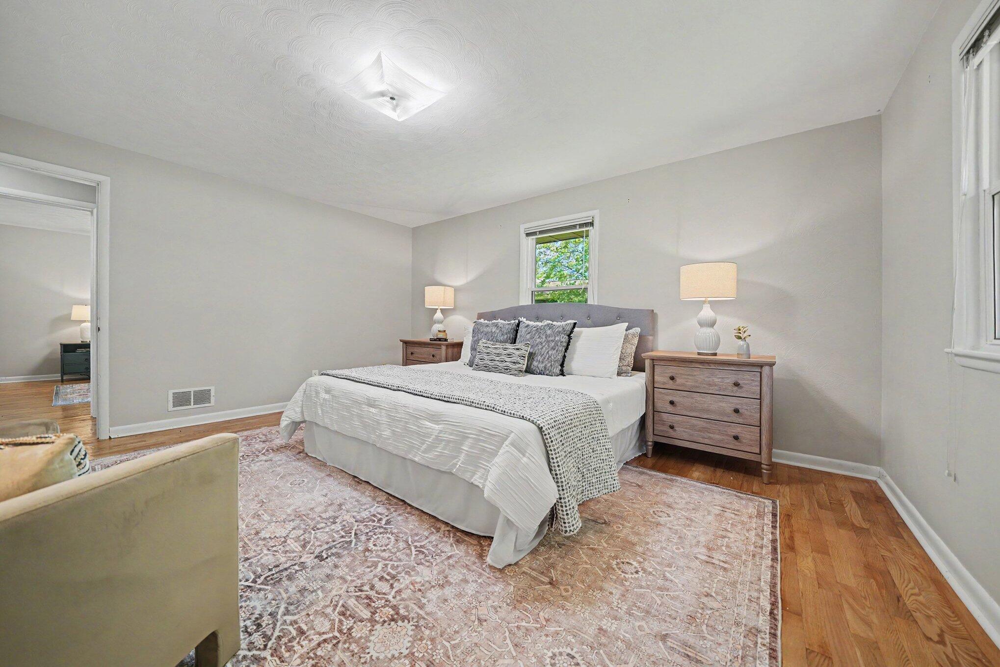 2489 Washington Avenue Property Photo 13