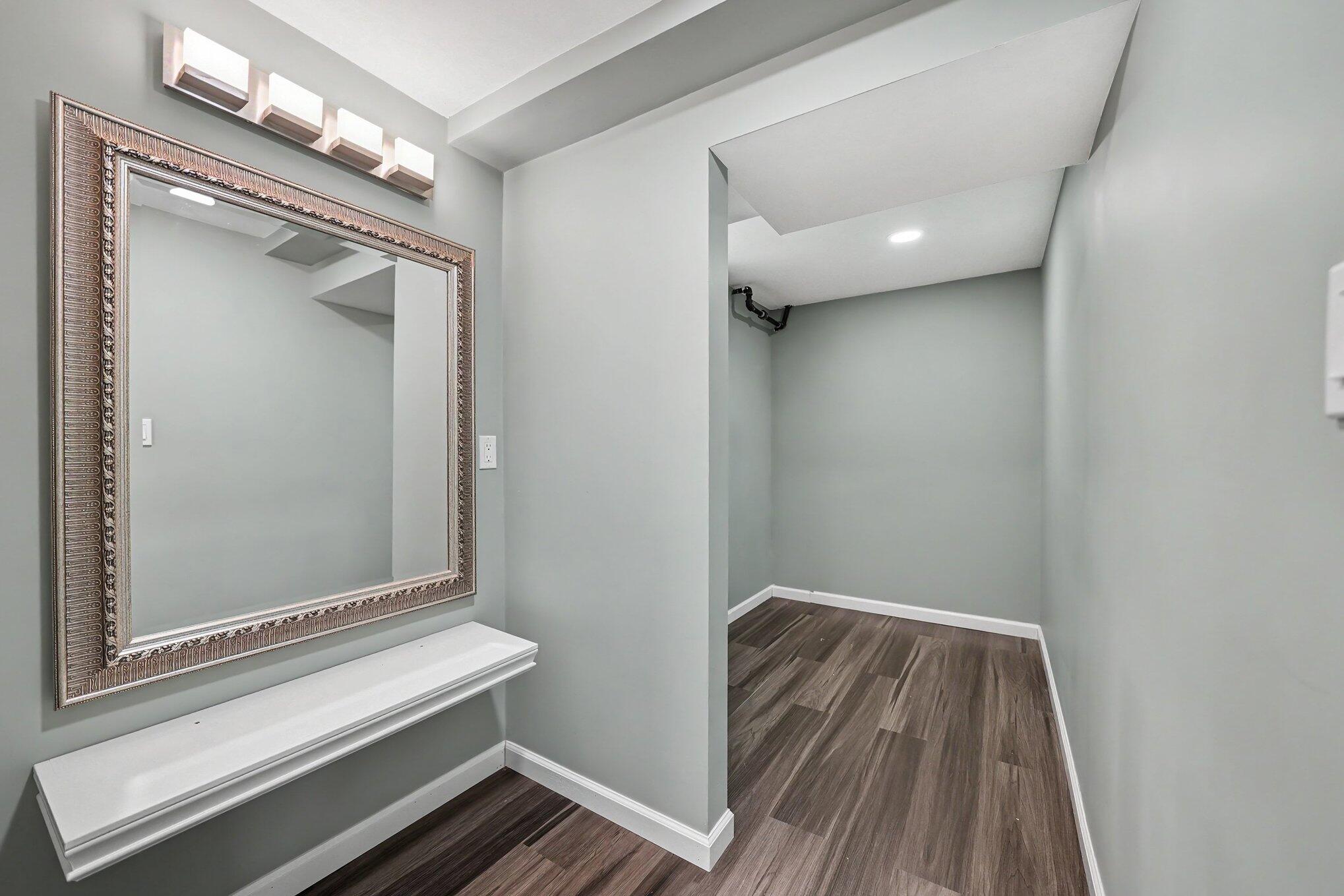 2489 Washington Avenue Property Photo 25