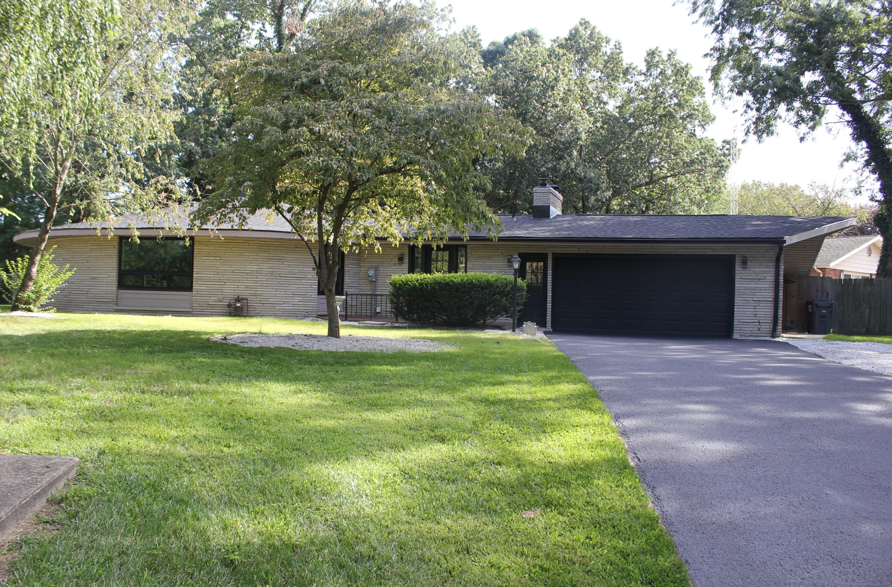 2631 Hillview Lane Property Photo 1