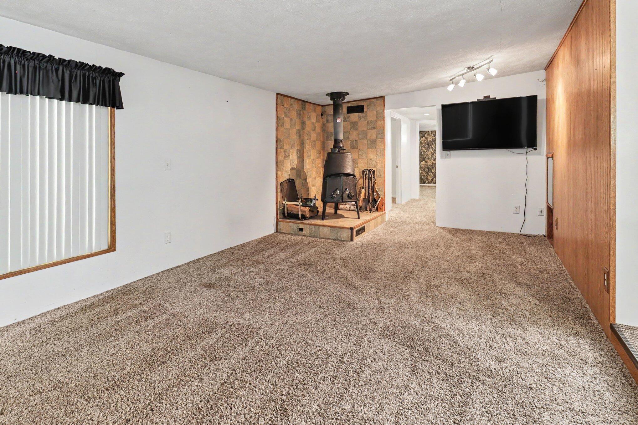 8188 E Woodruff Drive Property Photo 9
