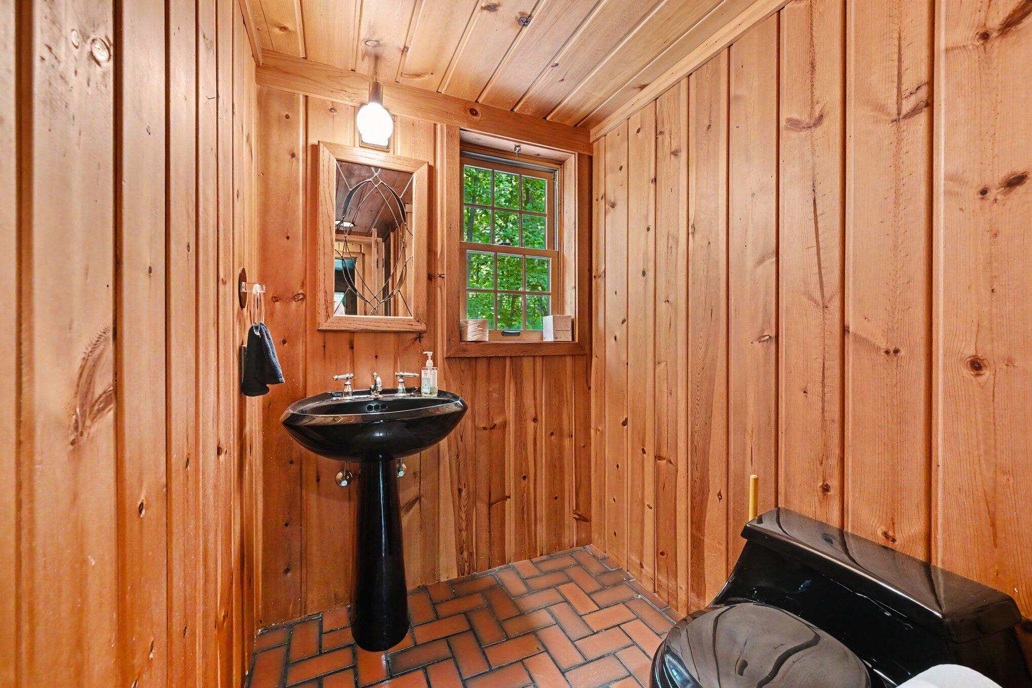 4410 Earhart Road Property Photo 17
