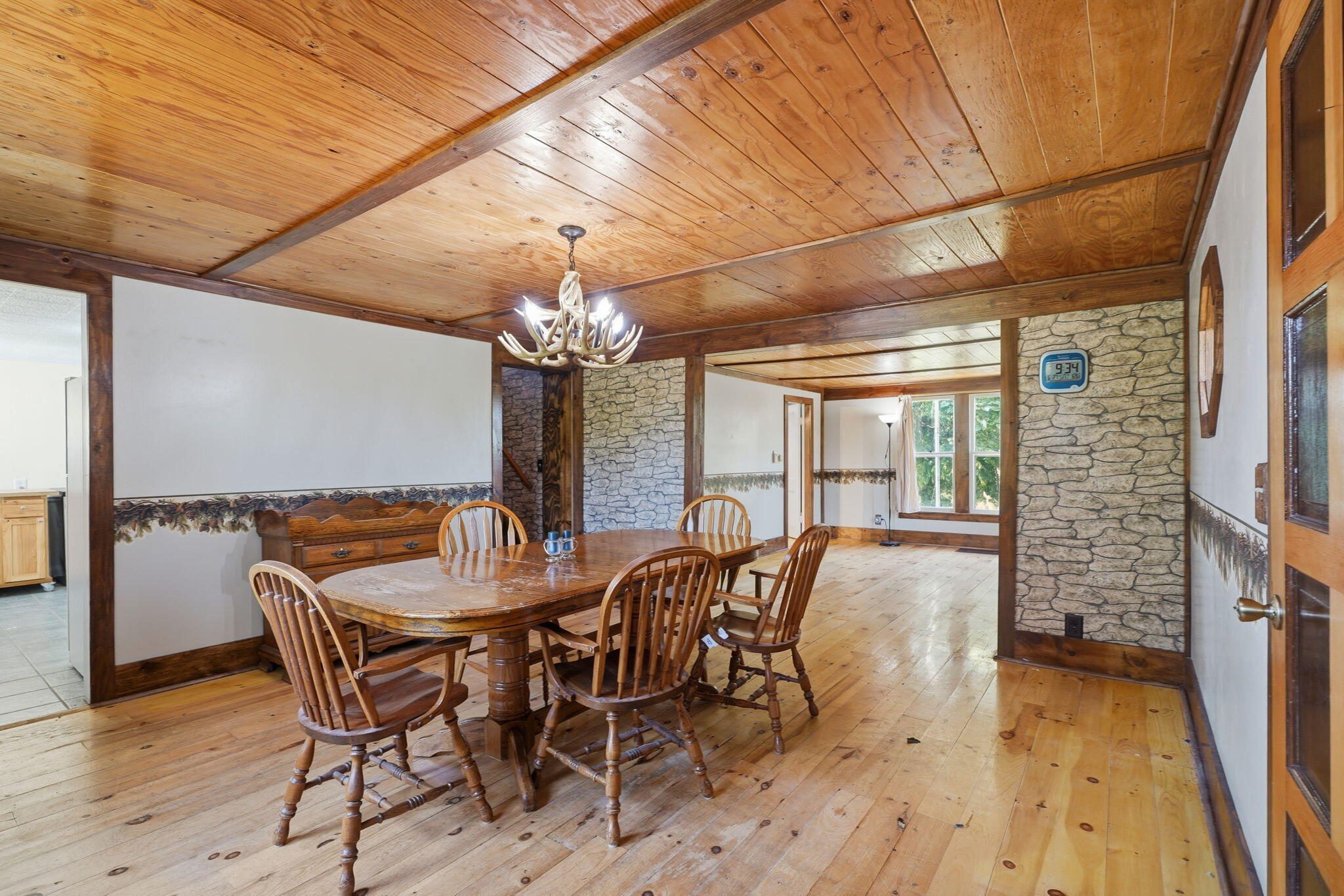 579 38th Street Property Photo 16