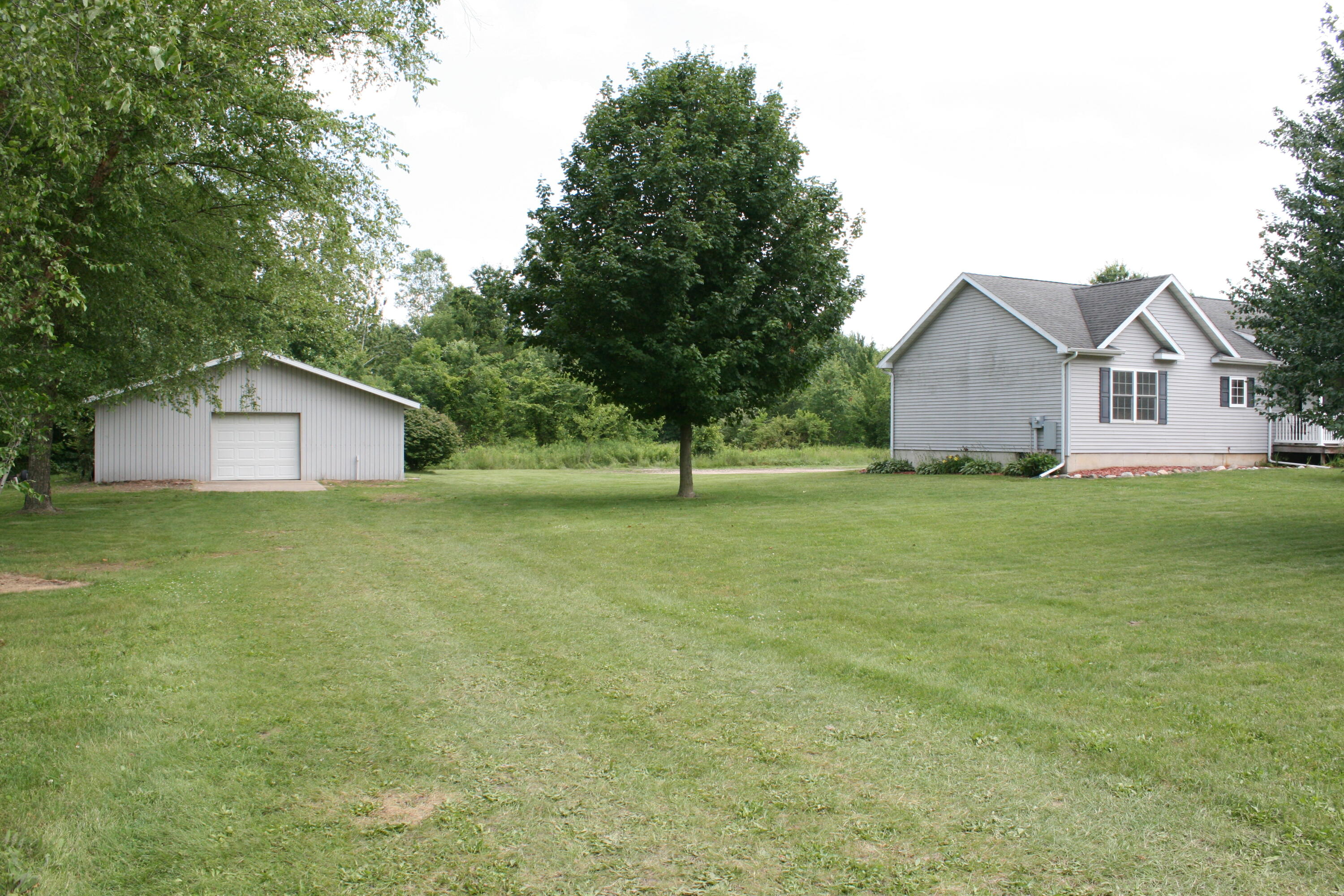 14021 Pardee Road Property Photo 2