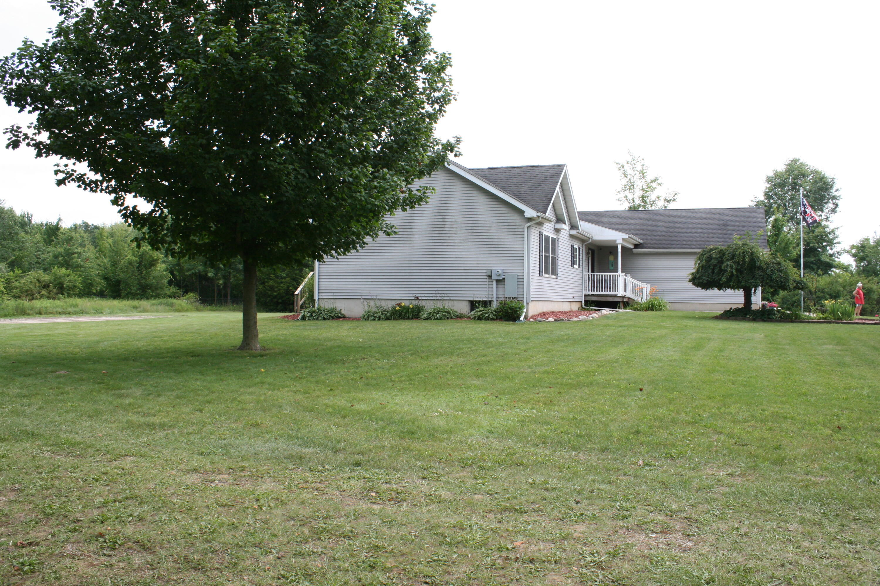 14021 Pardee Road Property Photo 6