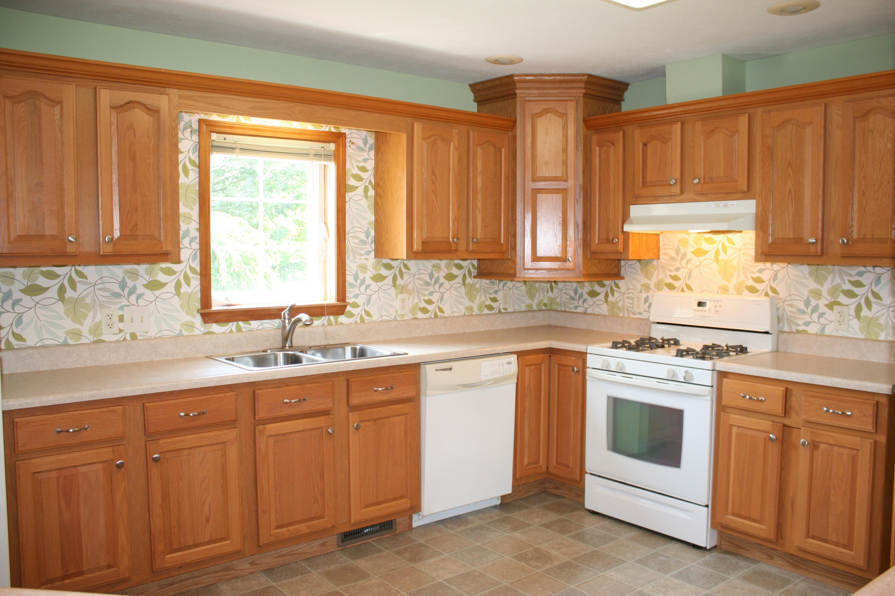14021 Pardee Road Property Photo 10