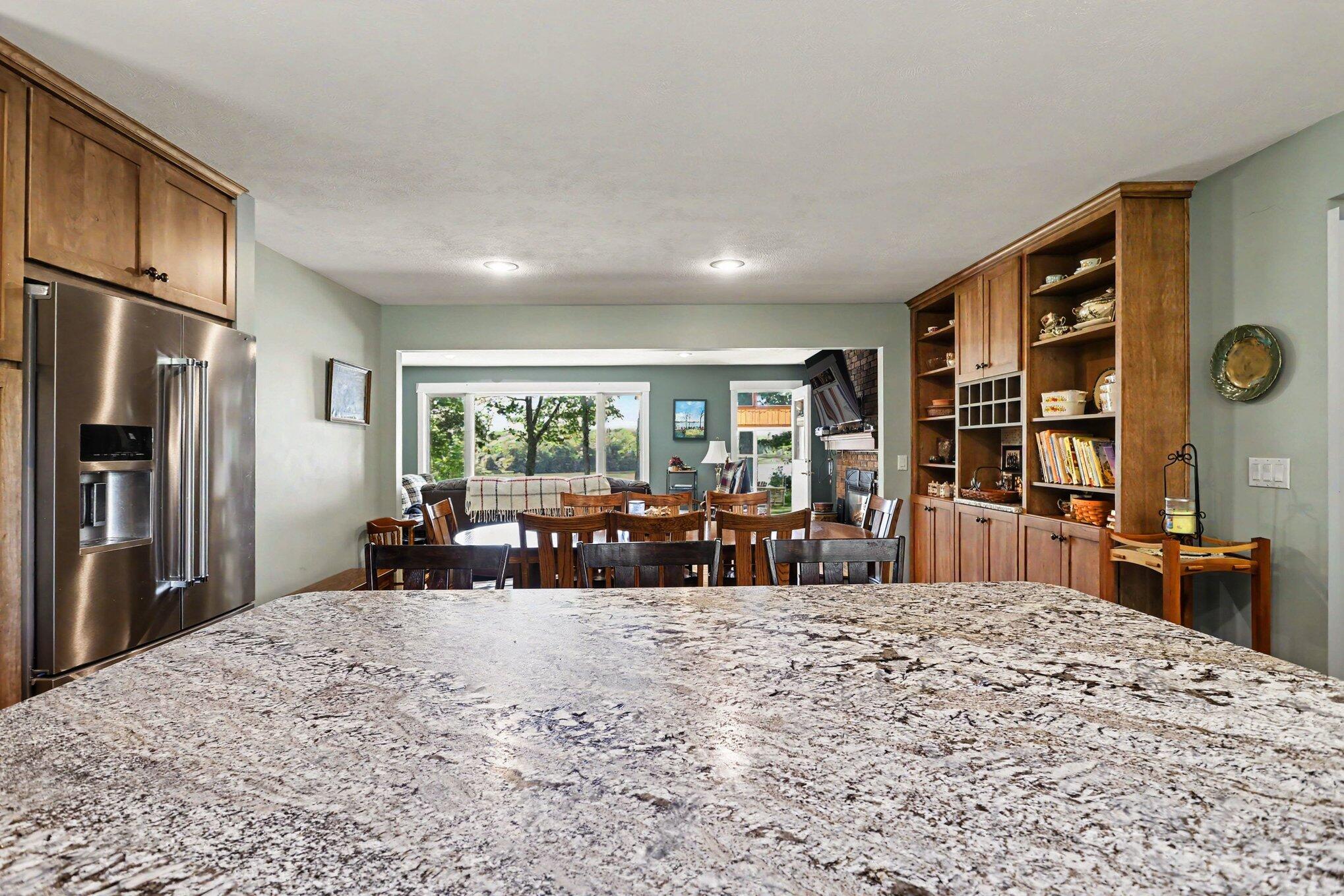 10492 Range Line Road Property Photo 15