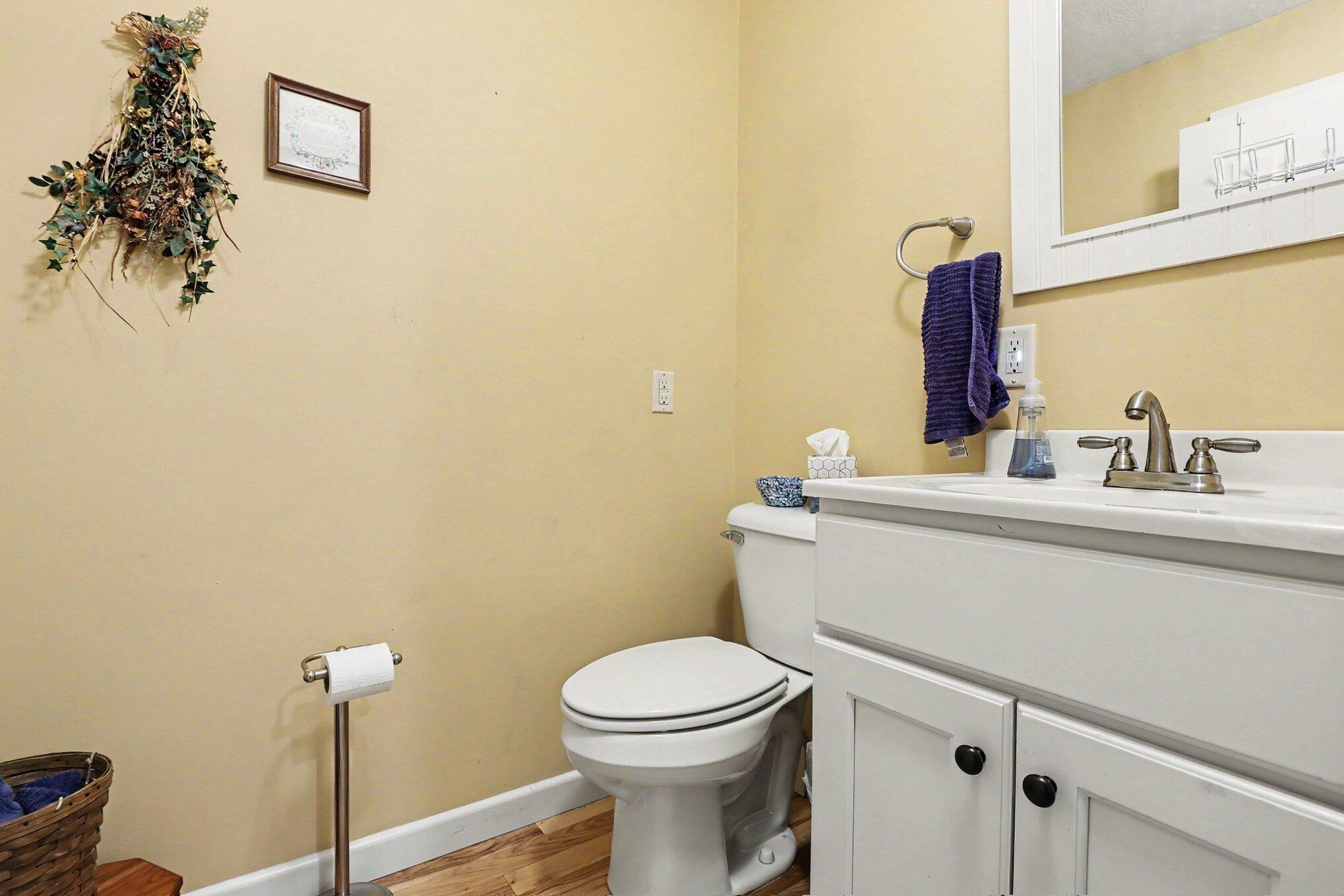 10492 Range Line Road Property Photo 19