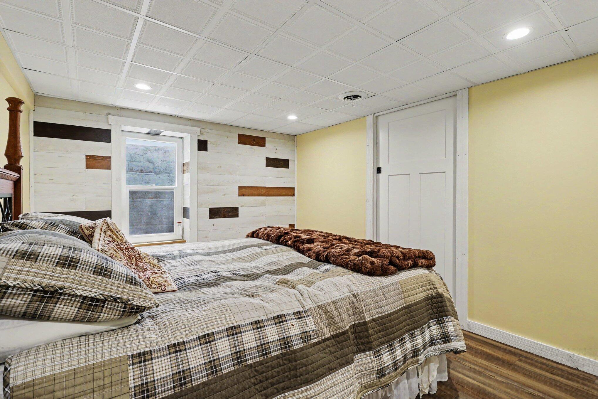 10492 Range Line Road Property Photo 29
