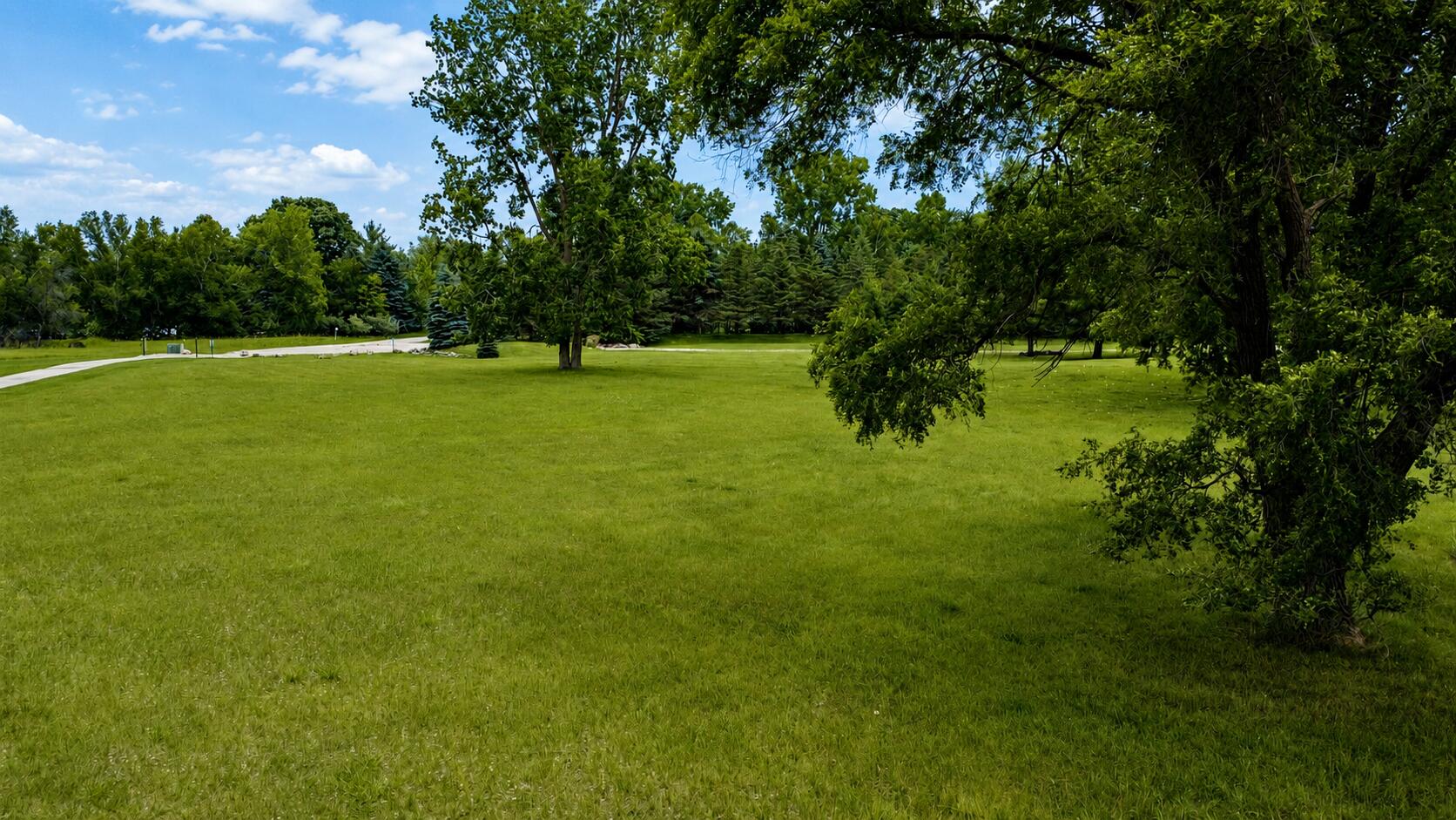 1293 S Queensway Drive Property Photo 21