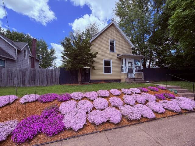 228 N Thompson Street Property Photo 1