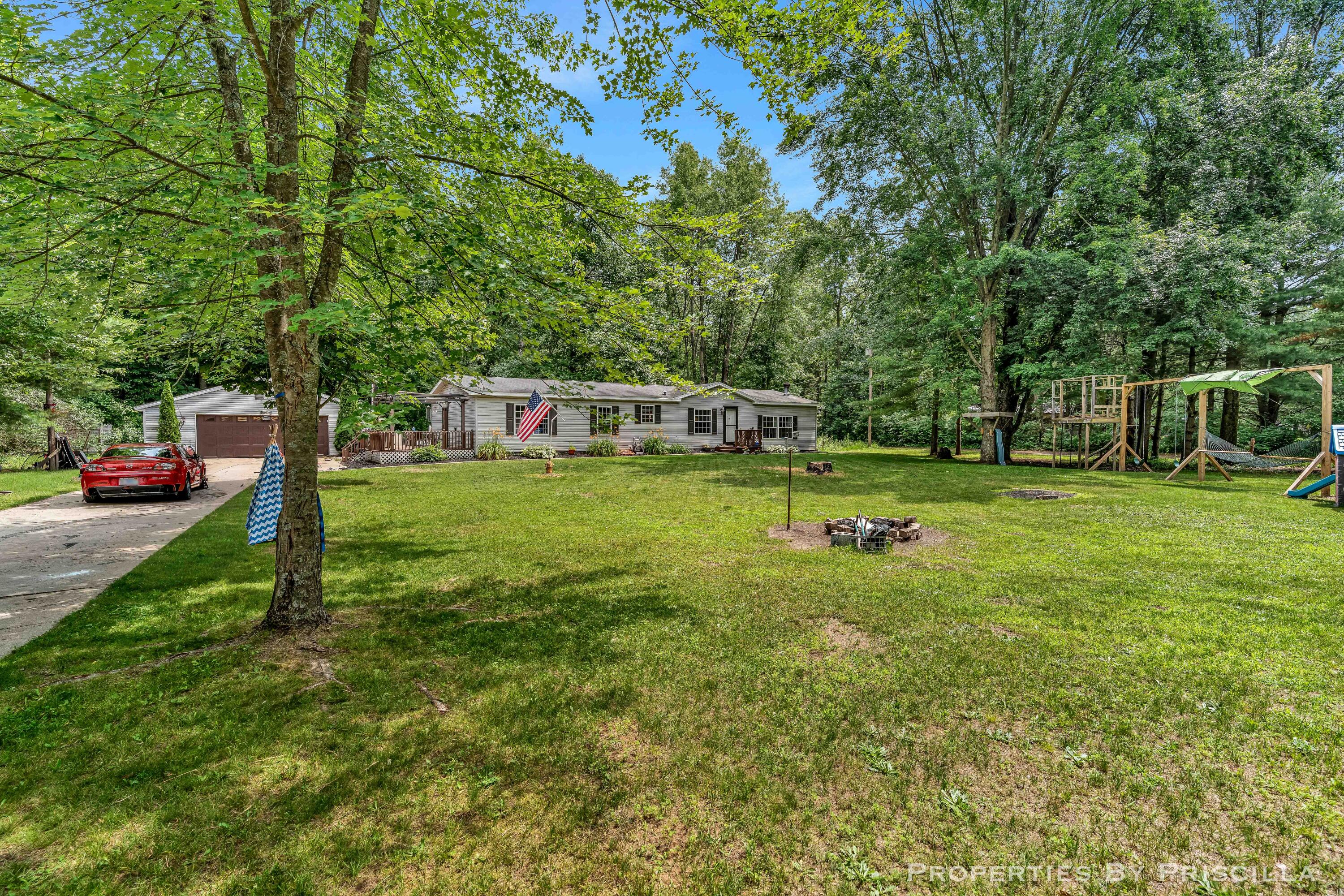 3766 Mary Avenue Property Photo 4