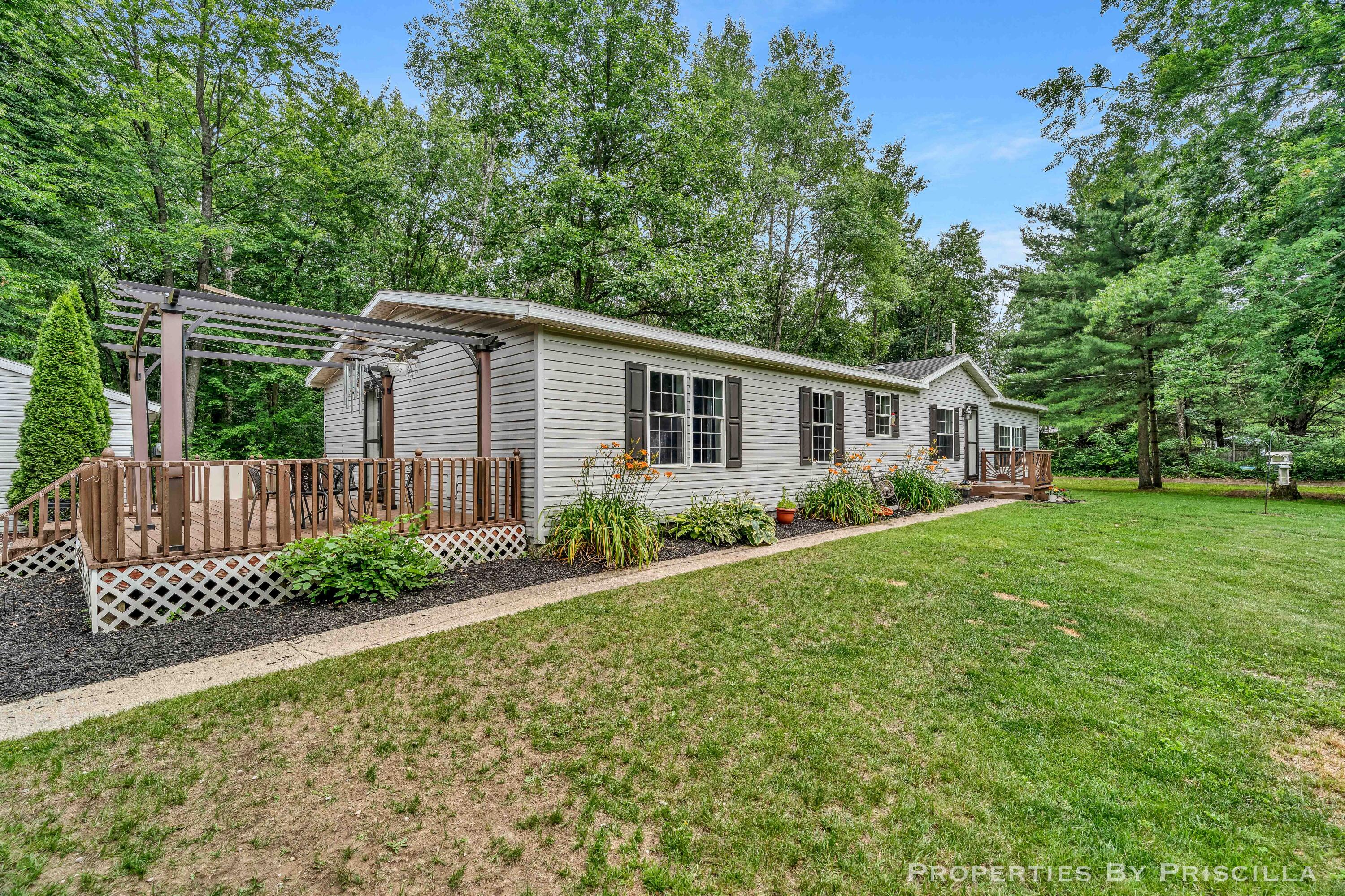 3766 Mary Avenue Property Photo 9