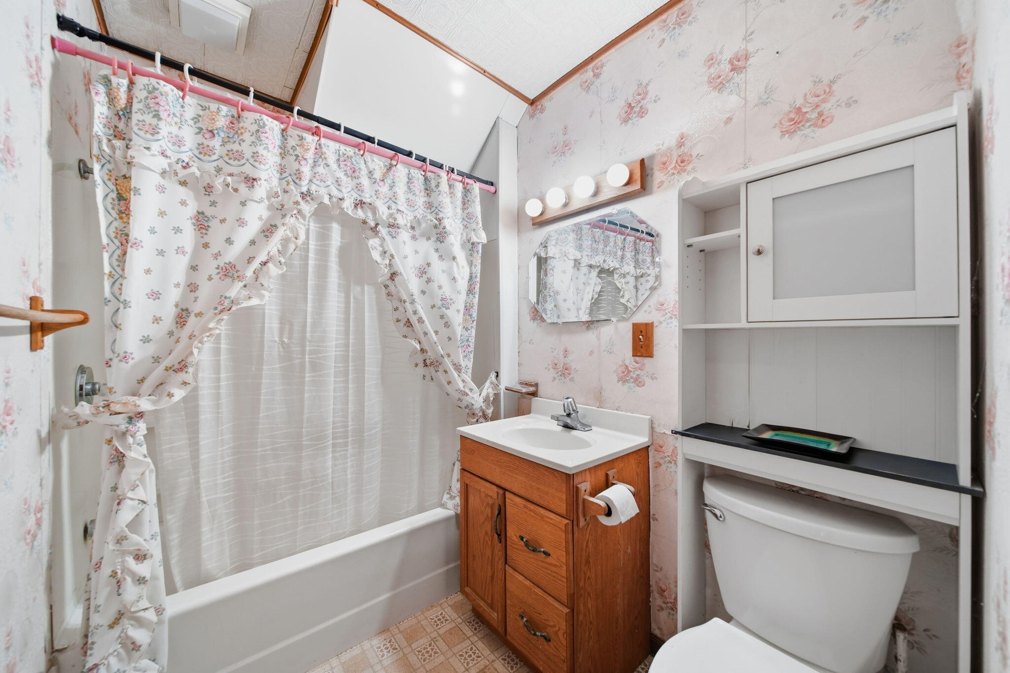 120 Clark Street Property Photo 16