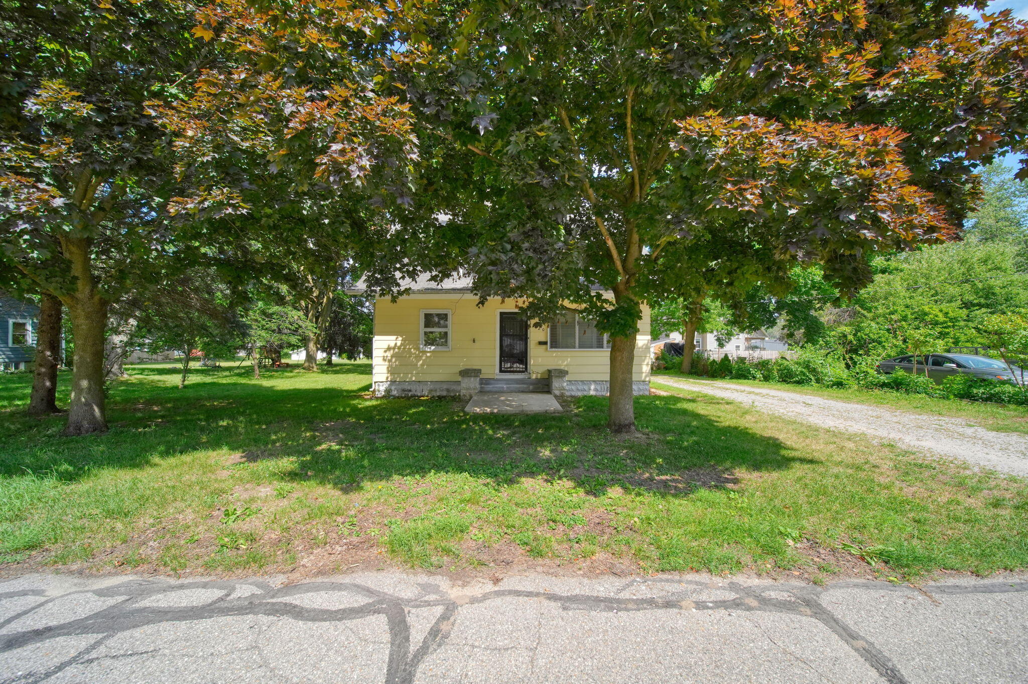 120 Clark Street Property Photo 35