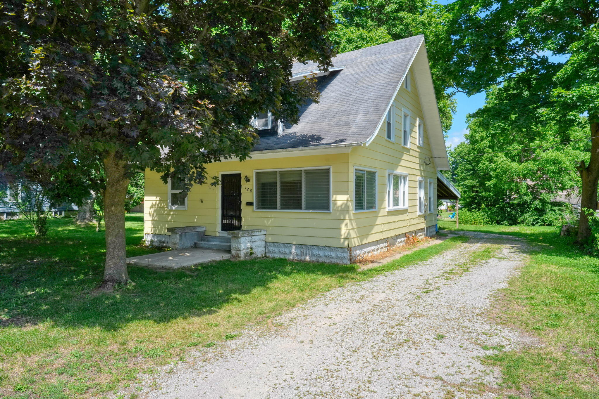 120 Clark Street Property Photo 37