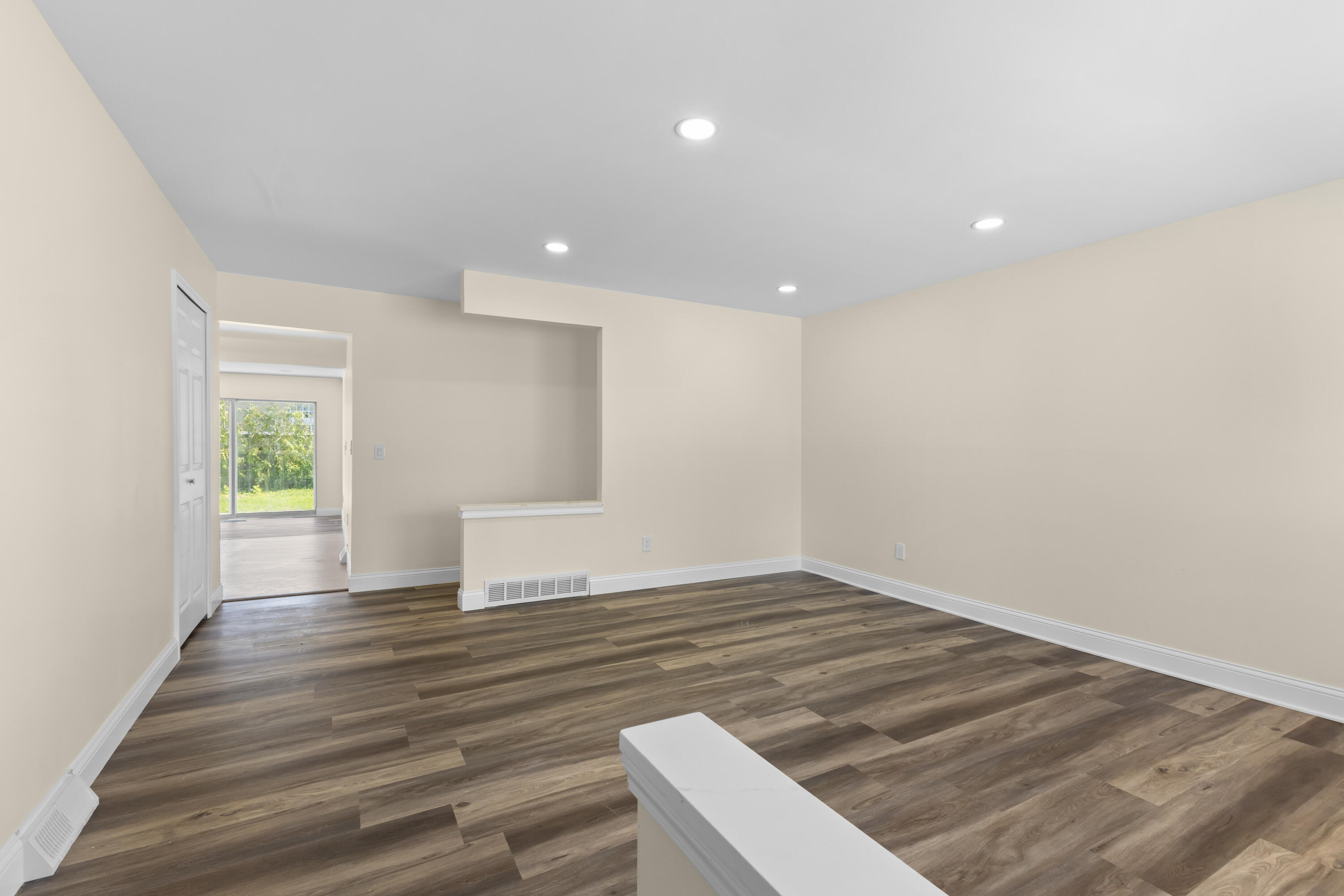 14358 Talbot Drive Property Photo 7